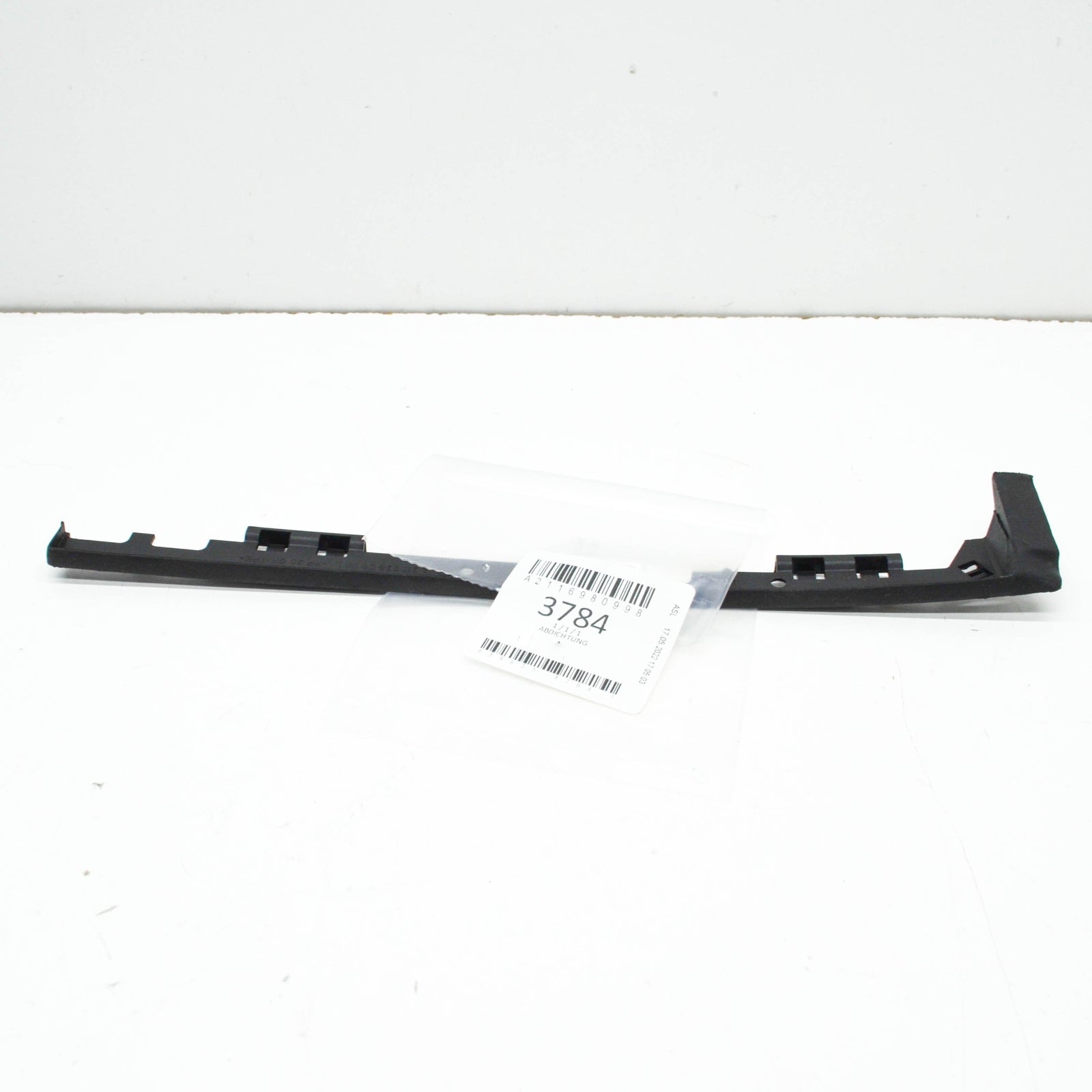 NEW MB E W211 FRONT LEFT ROCKER PANEL MOLDING SEAL A2116980998 ORIGINAL