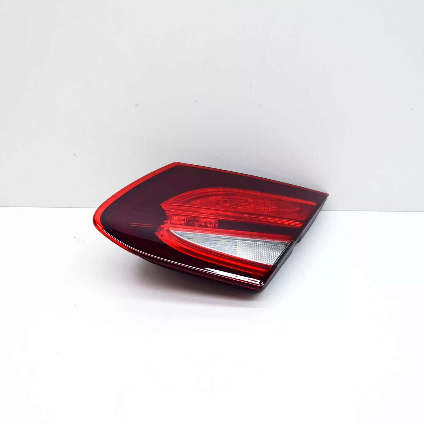 NEW MERCEDES-BENZ C COUPE C205 REAR RIGHT TAILGATE TAILLIGHT A2059063605