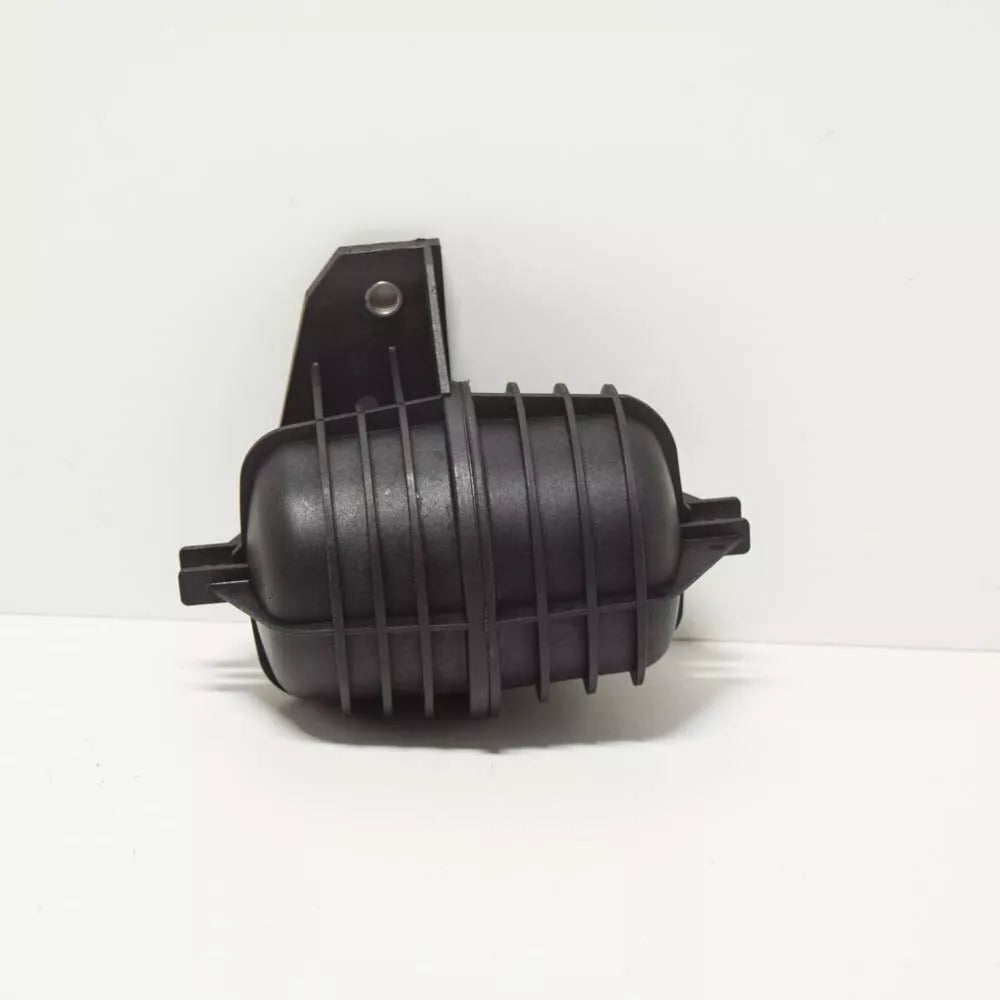NEW BMW 1 E81 TURBOCHARGER VACUUM TANK RESERVOIR LEFT 11657799790 ORIGINAL