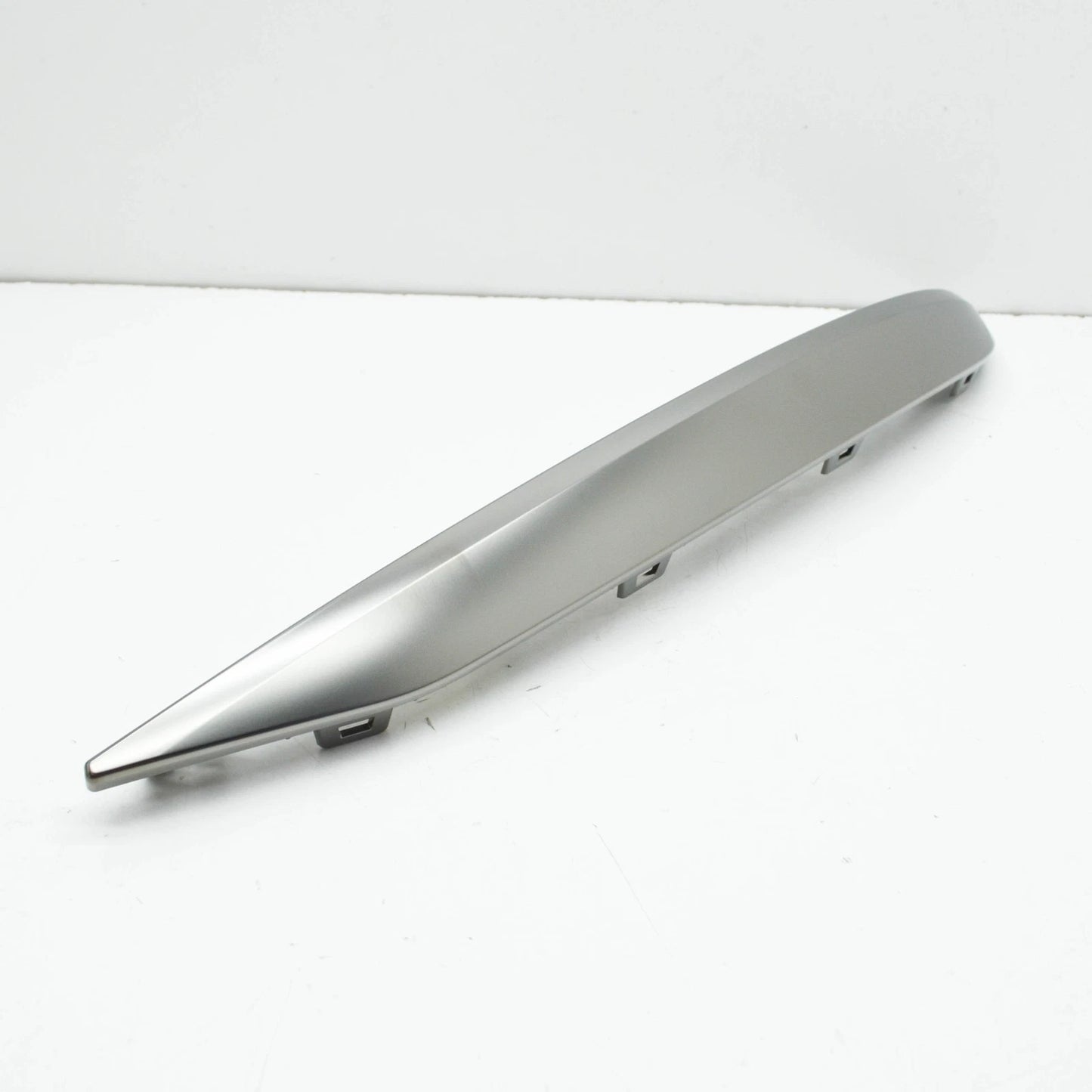 NEW BMW X7 G07 REAR LEFT BUMPER MOLDING 8092887 51128092887 ORIGINAL