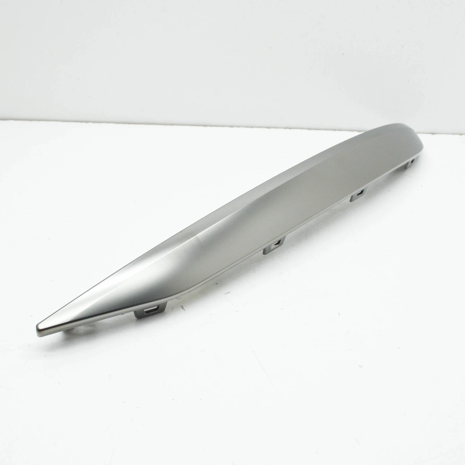 NEW BMW X7 G07 REAR LEFT BUMPER MOLDING 8092887 51128092887 ORIGINAL