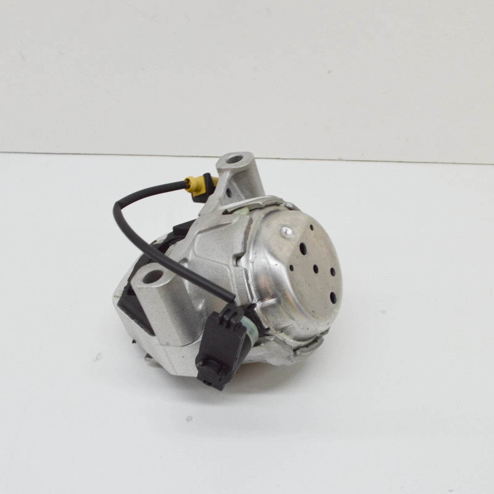 NEW AUDI A8 D4 ELECTRIC RIGHT SIDE ENGINE HYDRO-MOUNT 4G0199381LD ORIGINAL