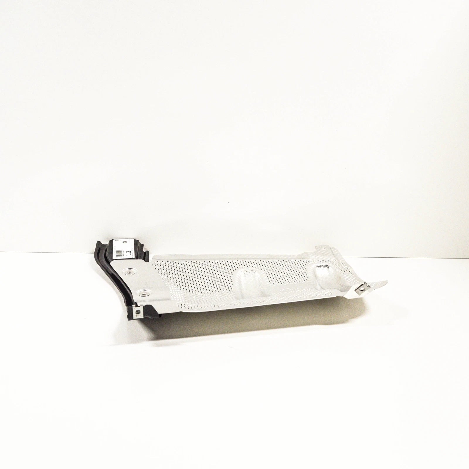 NEW MERCEDES-BENZ E W212 RIGHT OUTER EXHAUST HEAT SHIELD A2126800222 ORIGINAL