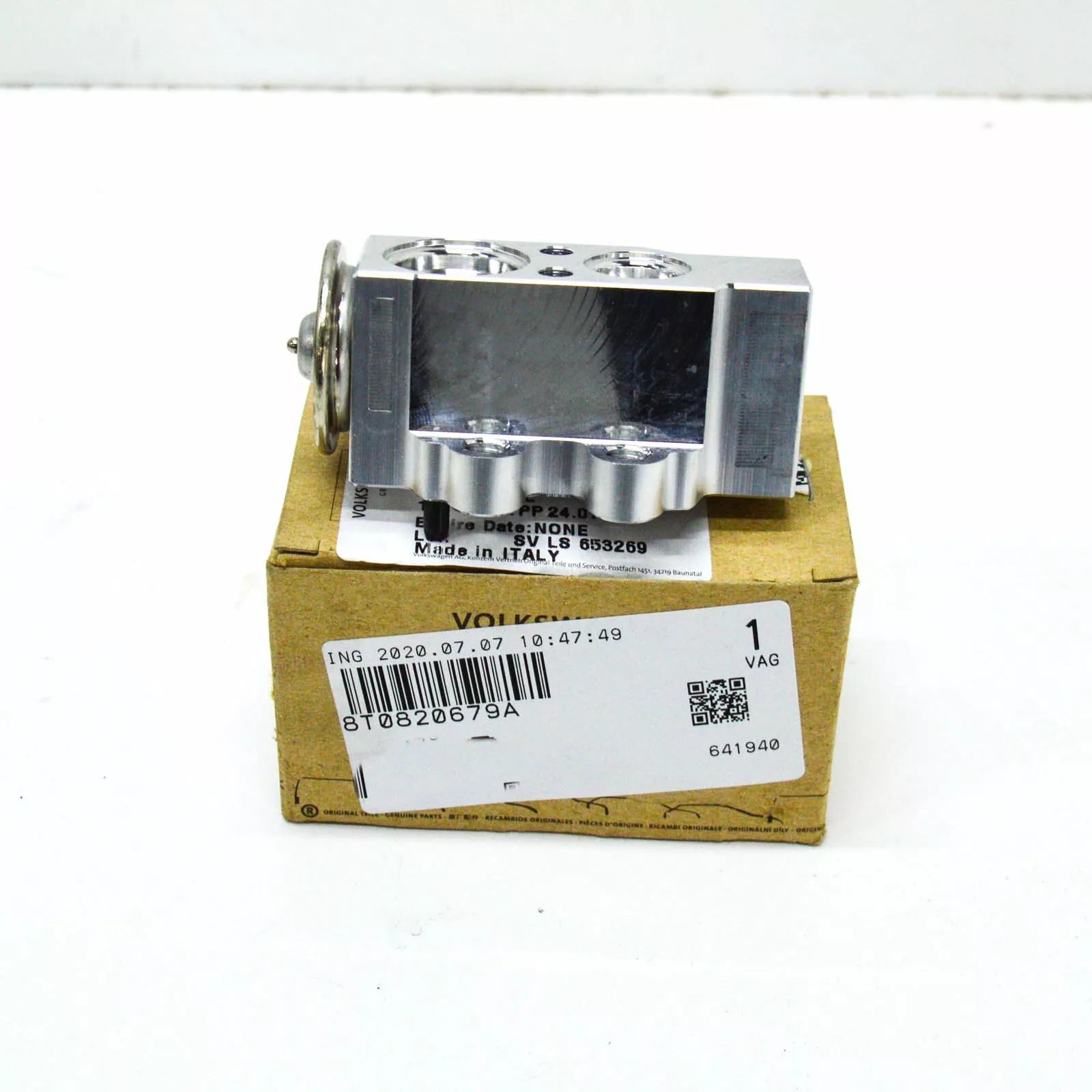 NEW AUDI A4 B8 EXPANTION VALVE AIR CONDITIONING 8T0820679A