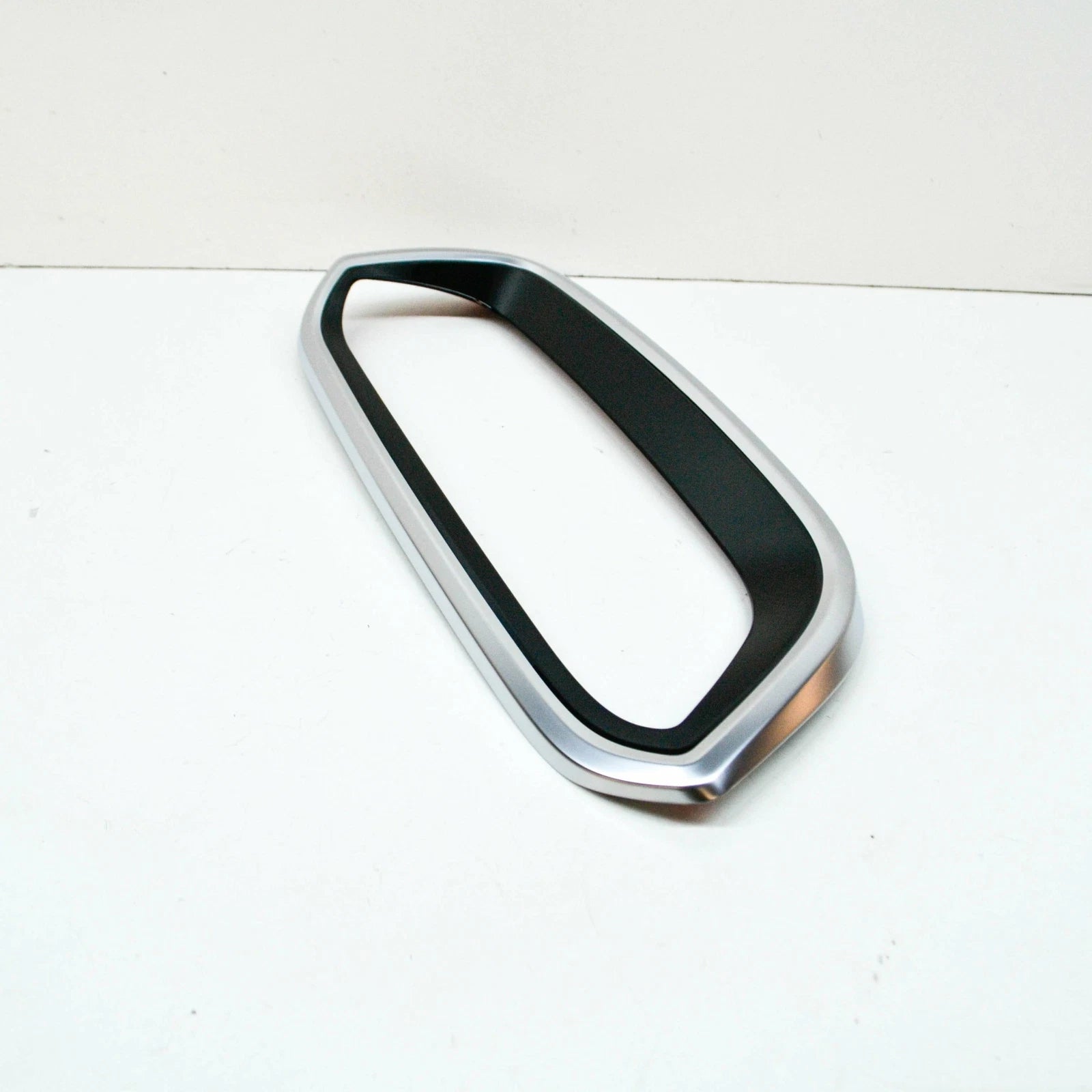 NEW BMW I3 I01 FRONT BUMPER RIGHT GRILLE TRIM 51237955388