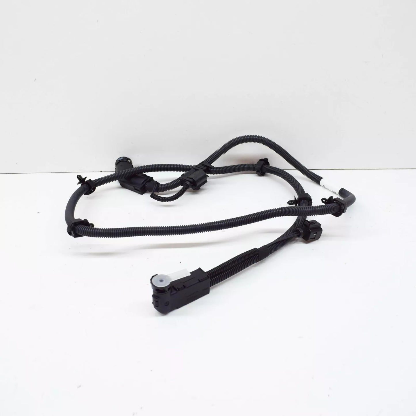 NEW VOLKSWAGEN ARTEON 3H7 REAR ADBLUE SUPPLY LINE 3Q0131983L