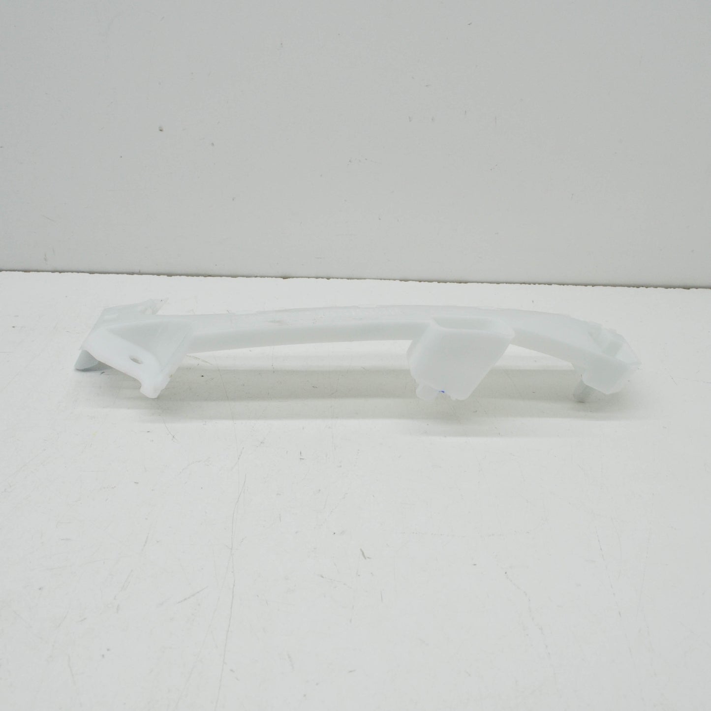 new ford ranger t6 mk3 front left bumper to wing bracket mount 1745269 original