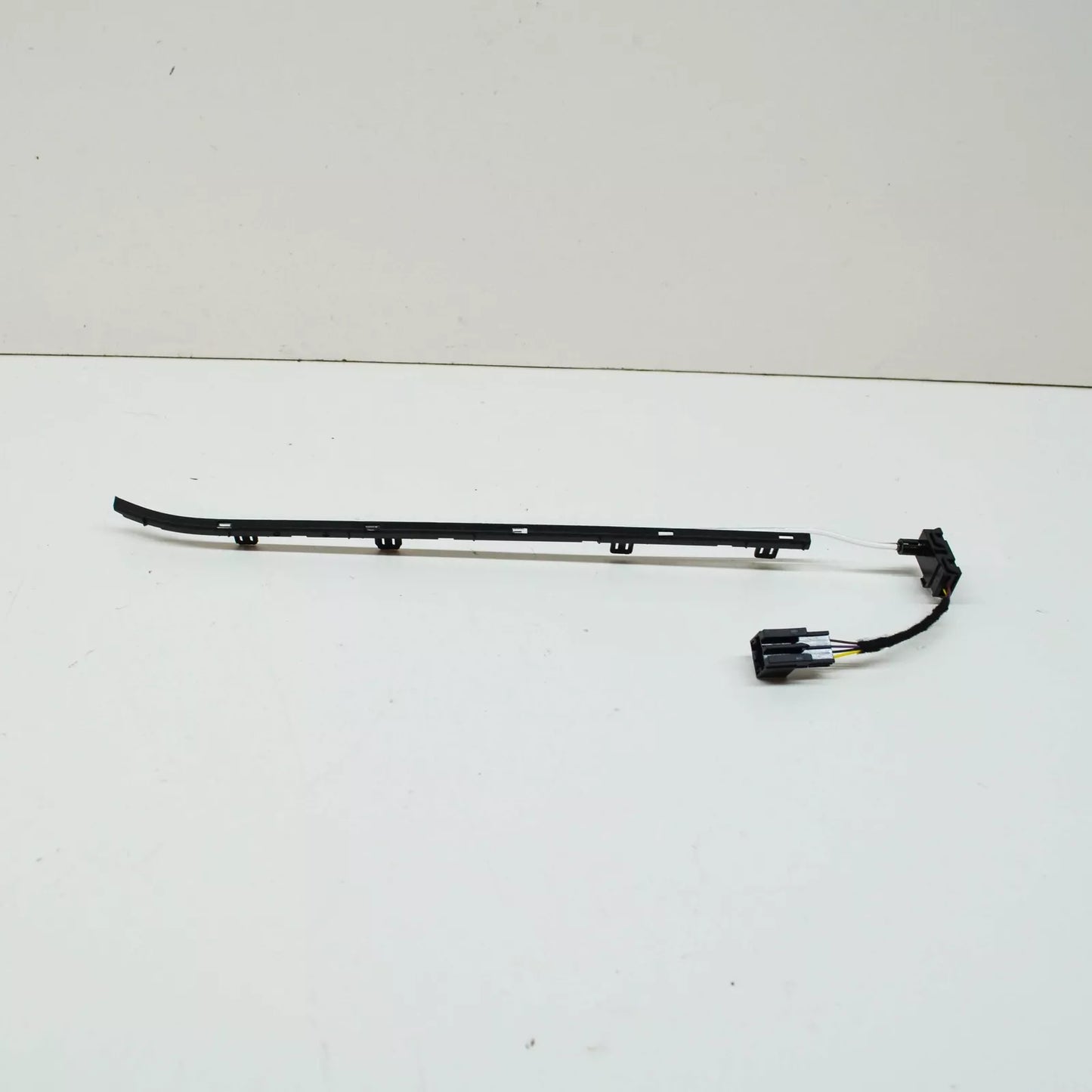 NEW AUDI A4 B9 FRONT LEFT CENTER CONSOLE INTERIOR LIGHT FIBRE 8W0947093A