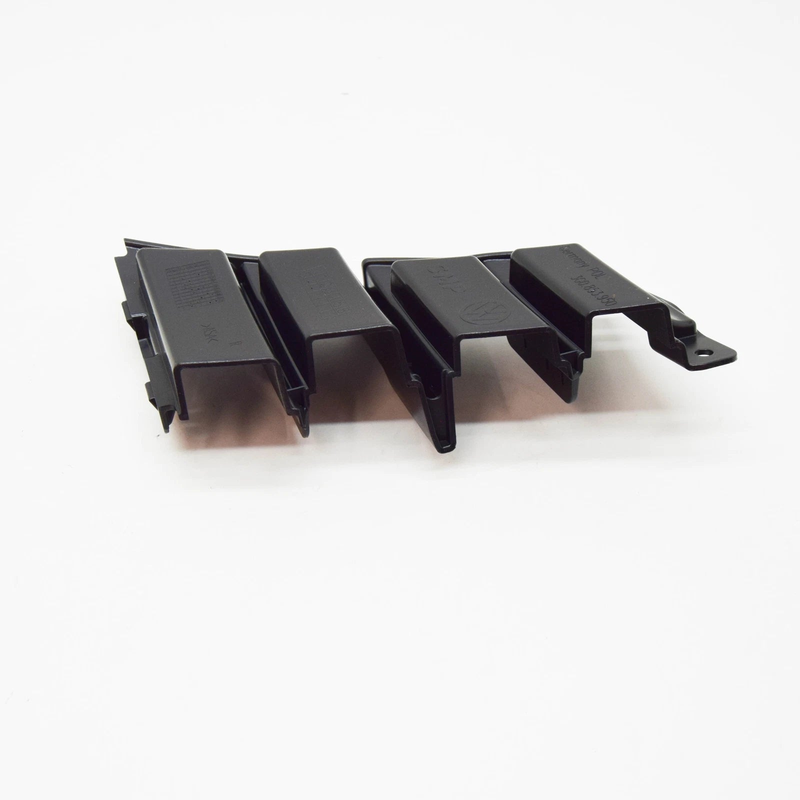 NEW VW PASSAT B8 3G FRONT GRILLE RIGHT CLOSING ELEMENT 3G08539509B9 ORIGINAL