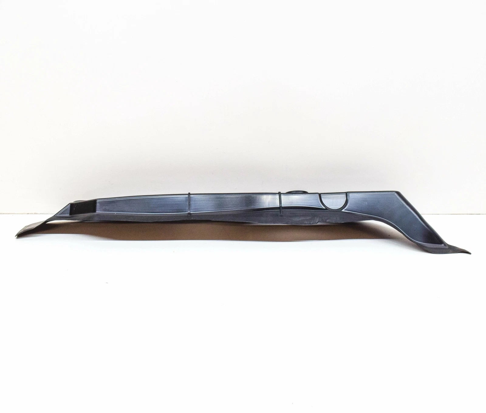 NEW MERCEDES-BENZ E COUPE C238 FRONT RIGHT WING CAP COVER A2388890200 ORIGINAL