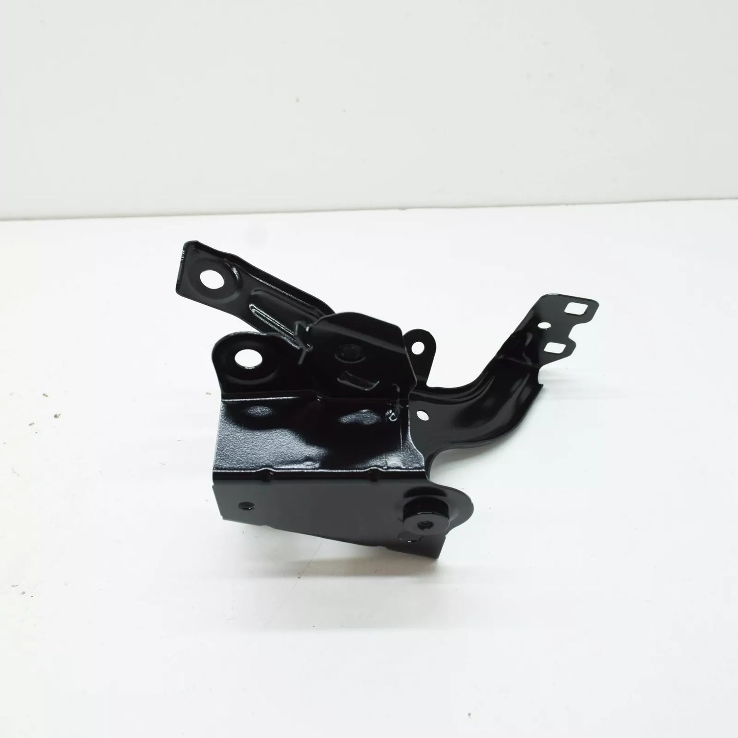NEW BMW 6 GRAN TURISMO G32 FRONT RIGHT FENDER HOLDER 41007481064 ORIGINAL