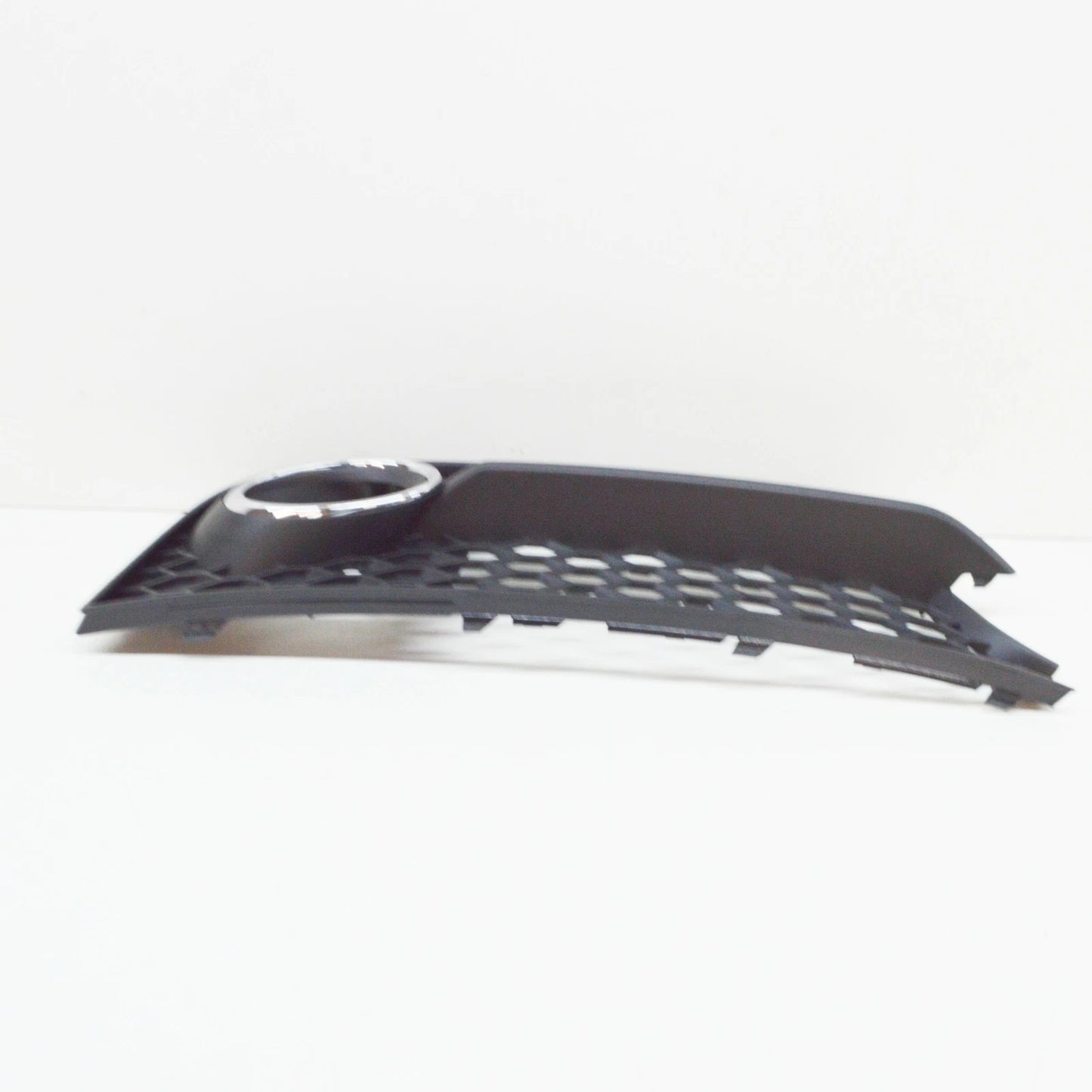 NEW AUDI TT 8J FRONT BUMPER RIGHT AIR GUIDE GRILLE 8J0807682HT94 ORIGINAL