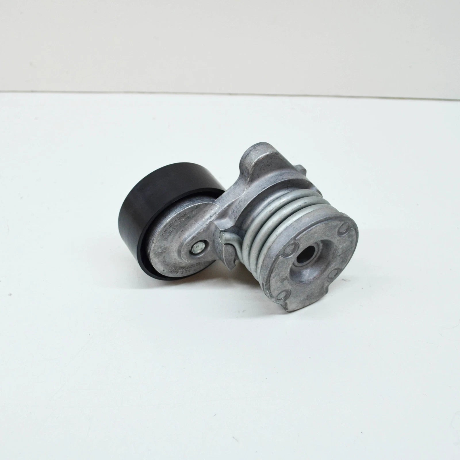 NEW BMW 1 E87 V-RIBBED BELT TENSIONER PULLEY 11287790447 7790447 2004 ORIGINAL