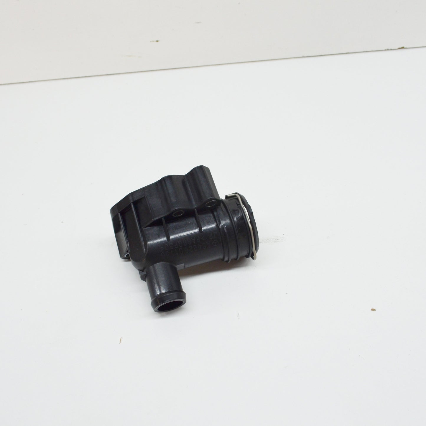 NEW MERCEDES-BENZ ML W164 ENGINE COOLANT FLANGE A6422001156 ORIGINAL