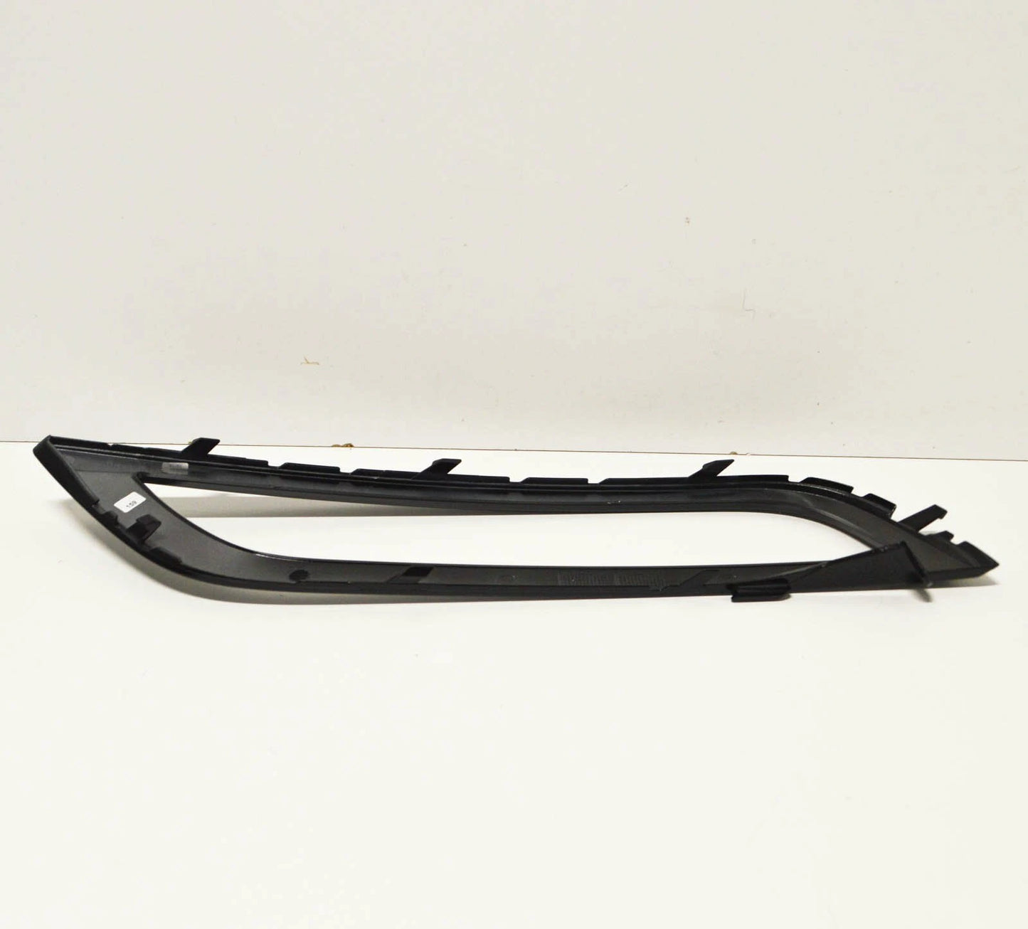 NEW VW PASSAT B7 R-LINE FRONT BUMPER RIGHT TRIM 3AA853212B041