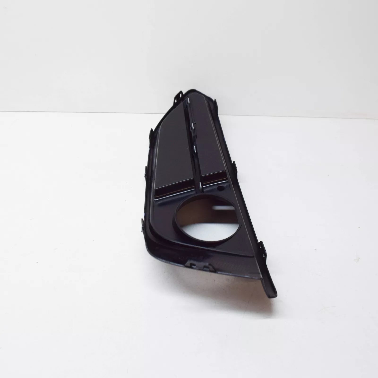 NEW BMW 2 F22 RIGHT FOG LIGHT CLOSED GRILLE SPORT 51117343732 2015 ORIGINAL