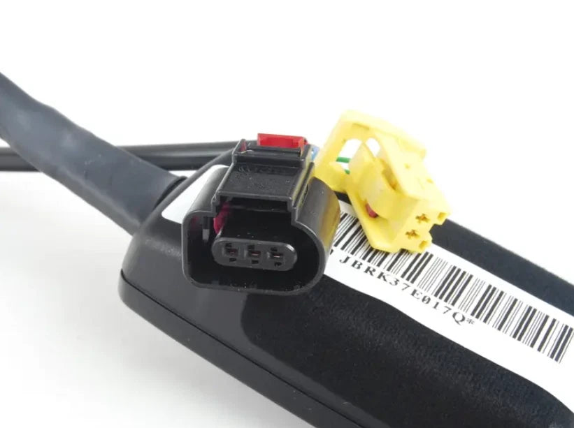 NEW VOLKSWAGEN GOLF 5K MK6 FRONT RIGHT SEAT BUCKLE 1K3857756BLYLZ ORIGINAL