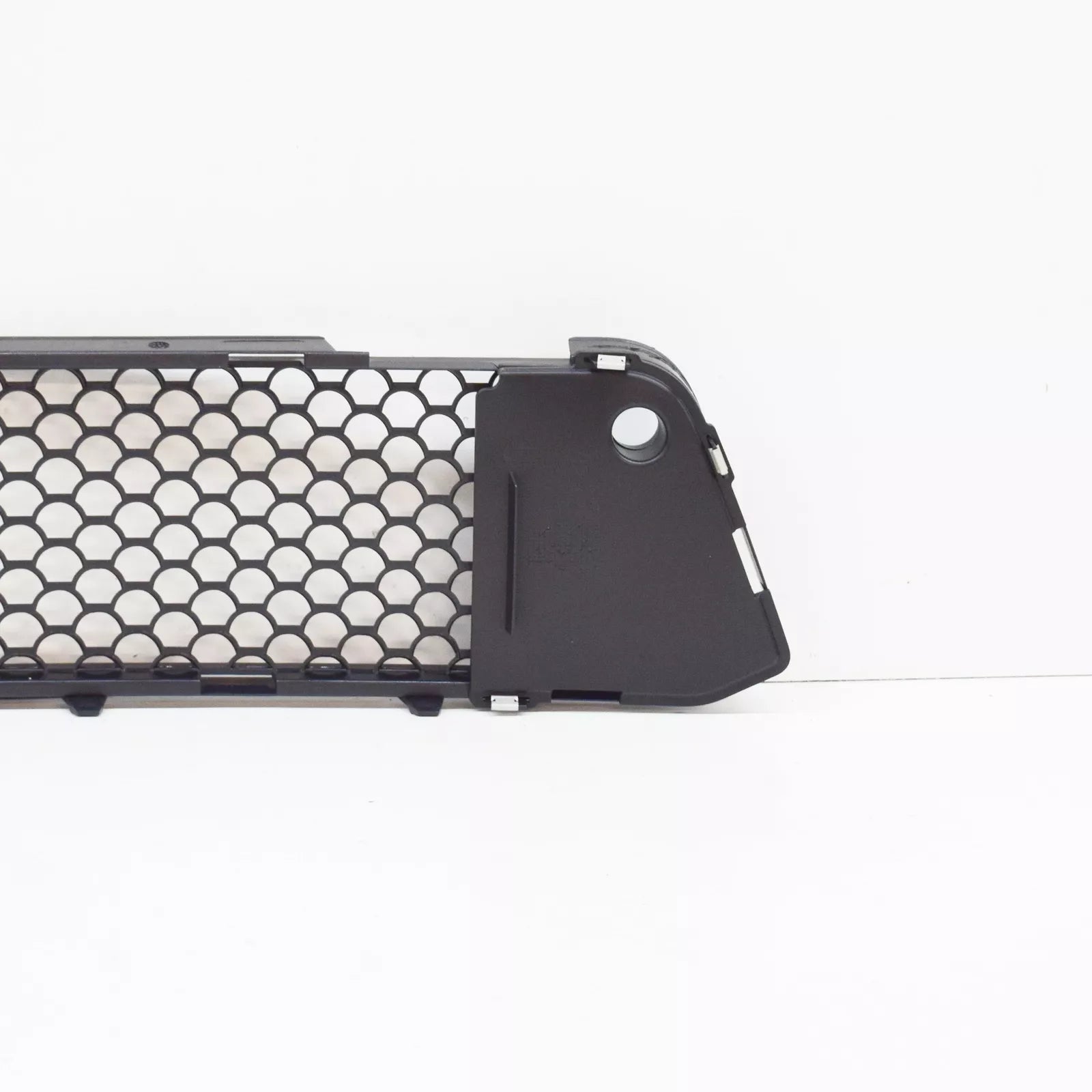 NEW MERCEDES-BENZ S W221 AMG FRONT BUMPER CENTER GRILLE A2218850953 ORIGINAL