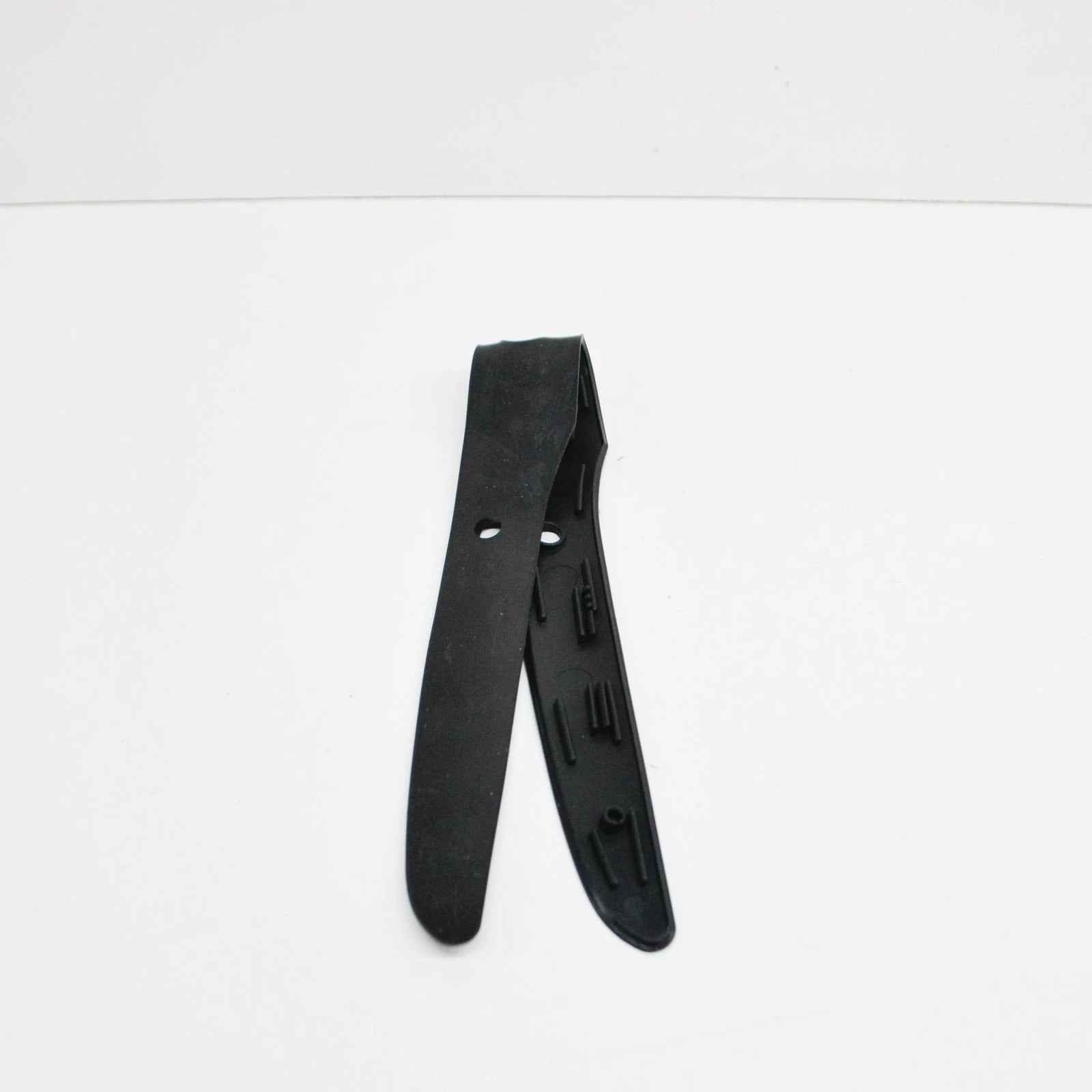 NEW BMW Z3 COUPE E36 TRUNK LID GRIP GASKET 51227026400 7026400 ORIGINAL