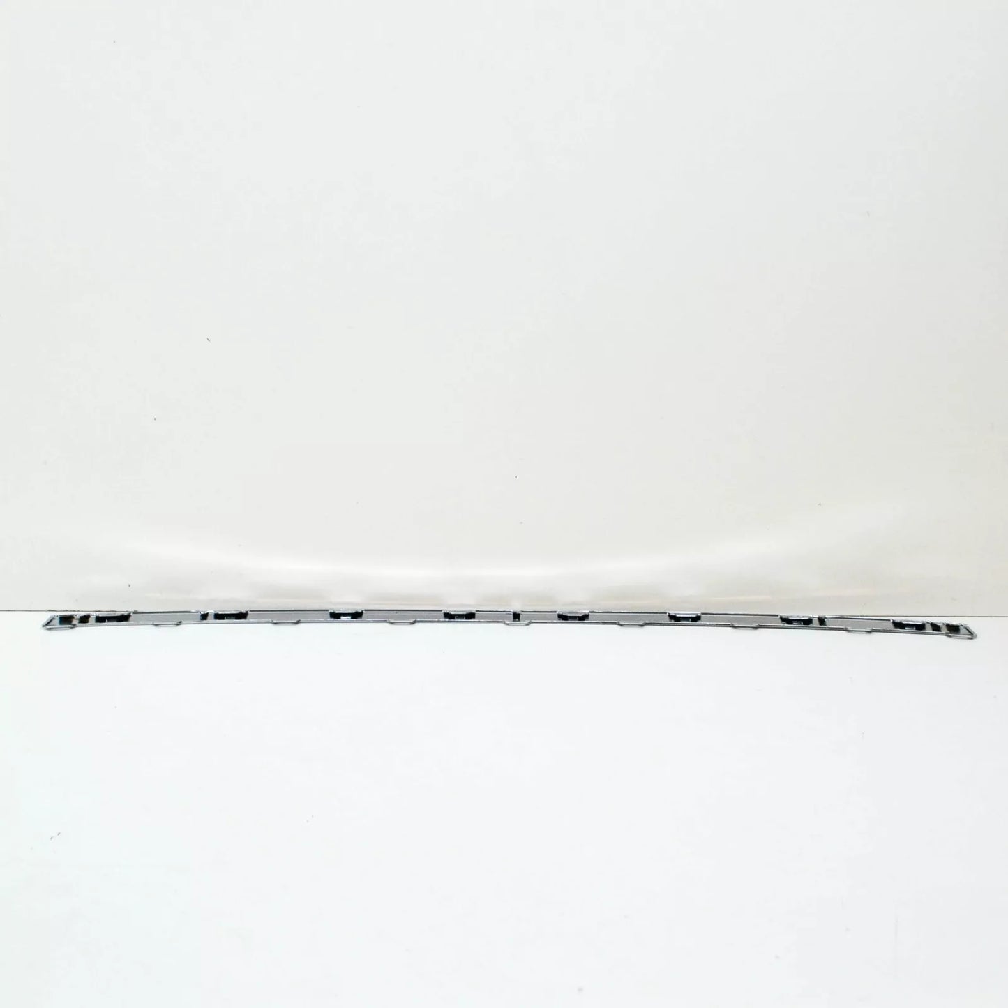 NEW VW GOLF MK7 5G FRONT BUMPER CENTER LOWER MOLDING TRIM 5G08537653Q7