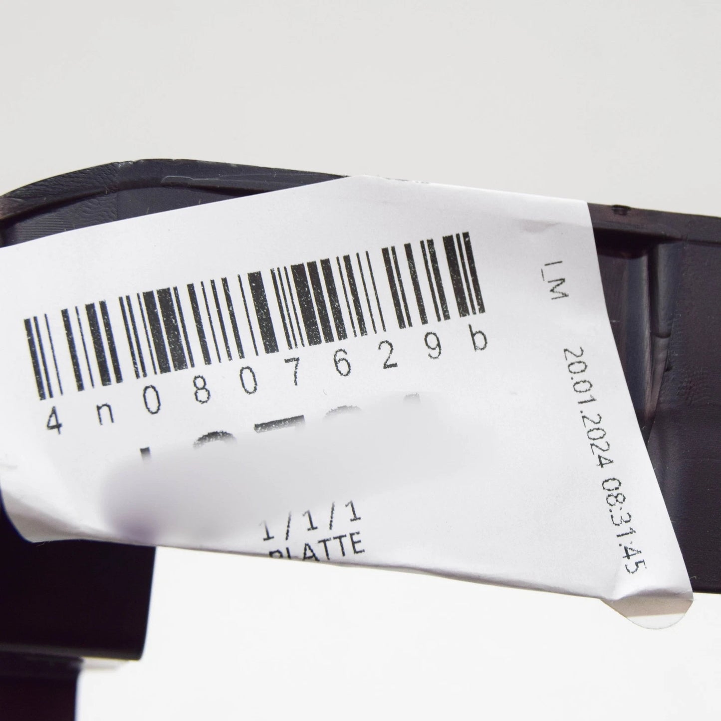 NEW AUDI A8 FRONT LEFT STRIKER PLATE 4N0807629B ORIGINAL