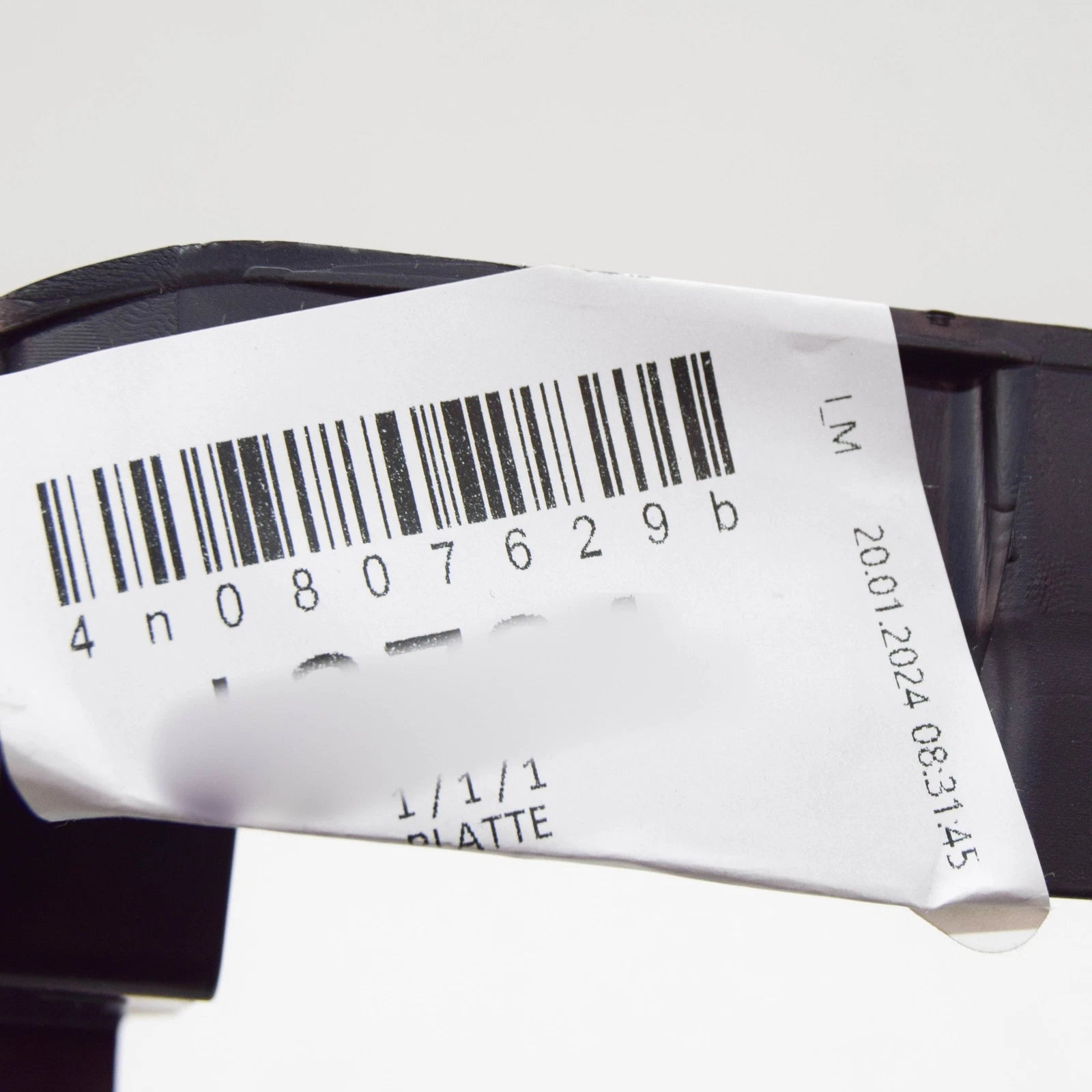 NEW AUDI A8 FRONT LEFT STRIKER PLATE 4N0807629B ORIGINAL