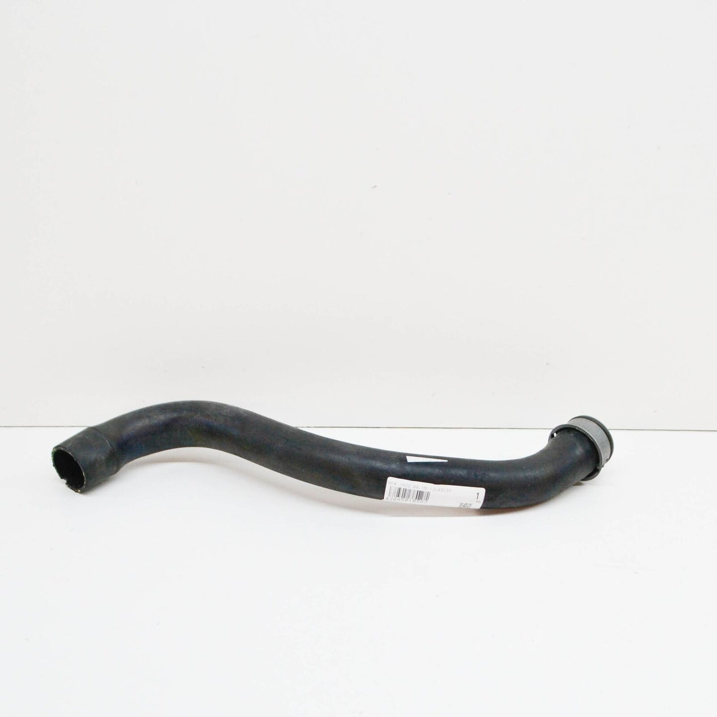 NEW MERCEDES-BENZ C W204 LEFT SIDE RADIATOR HOSE A2045010582 ORIGINAL