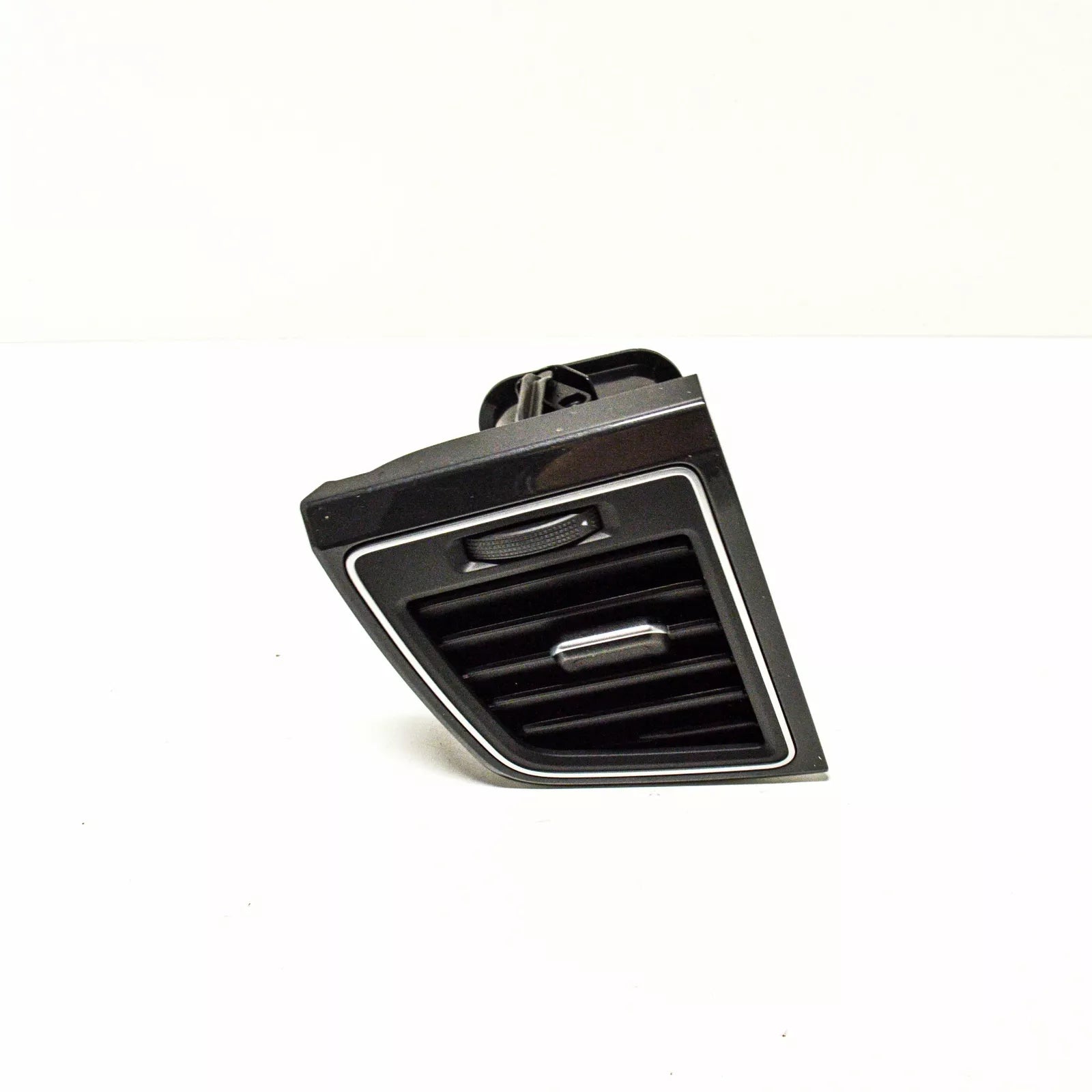 NEW VW TRANSPORTER VI FRONT DASH RIGHT AIR VENT DUCT 7E5819204JJDY LHD