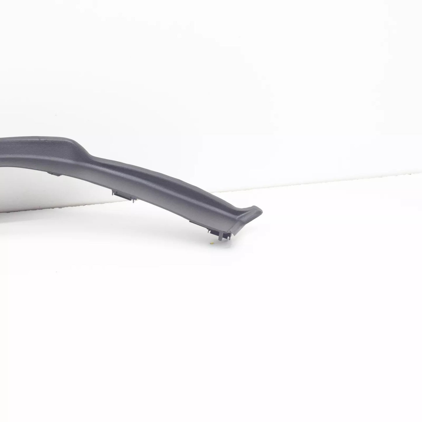 NEW MERCEDES-BENZ C W205 REAR RIGHT LUGGAGE DRIP TRIM COVER A2056908605 ORIGINAL