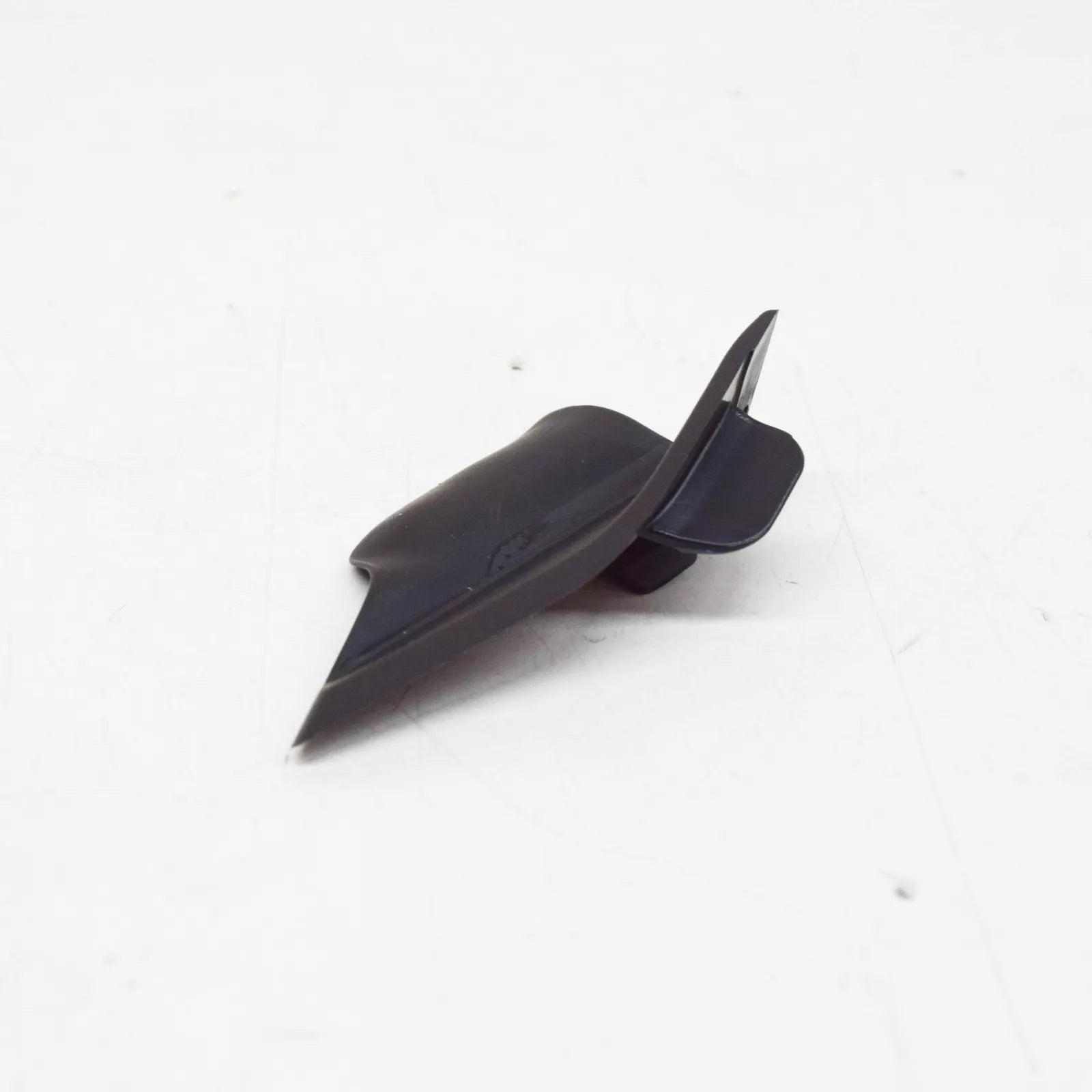 NEW BMW 1 F20 RIGHT APRON COVER 51717308092 7308092 ORIGINAL