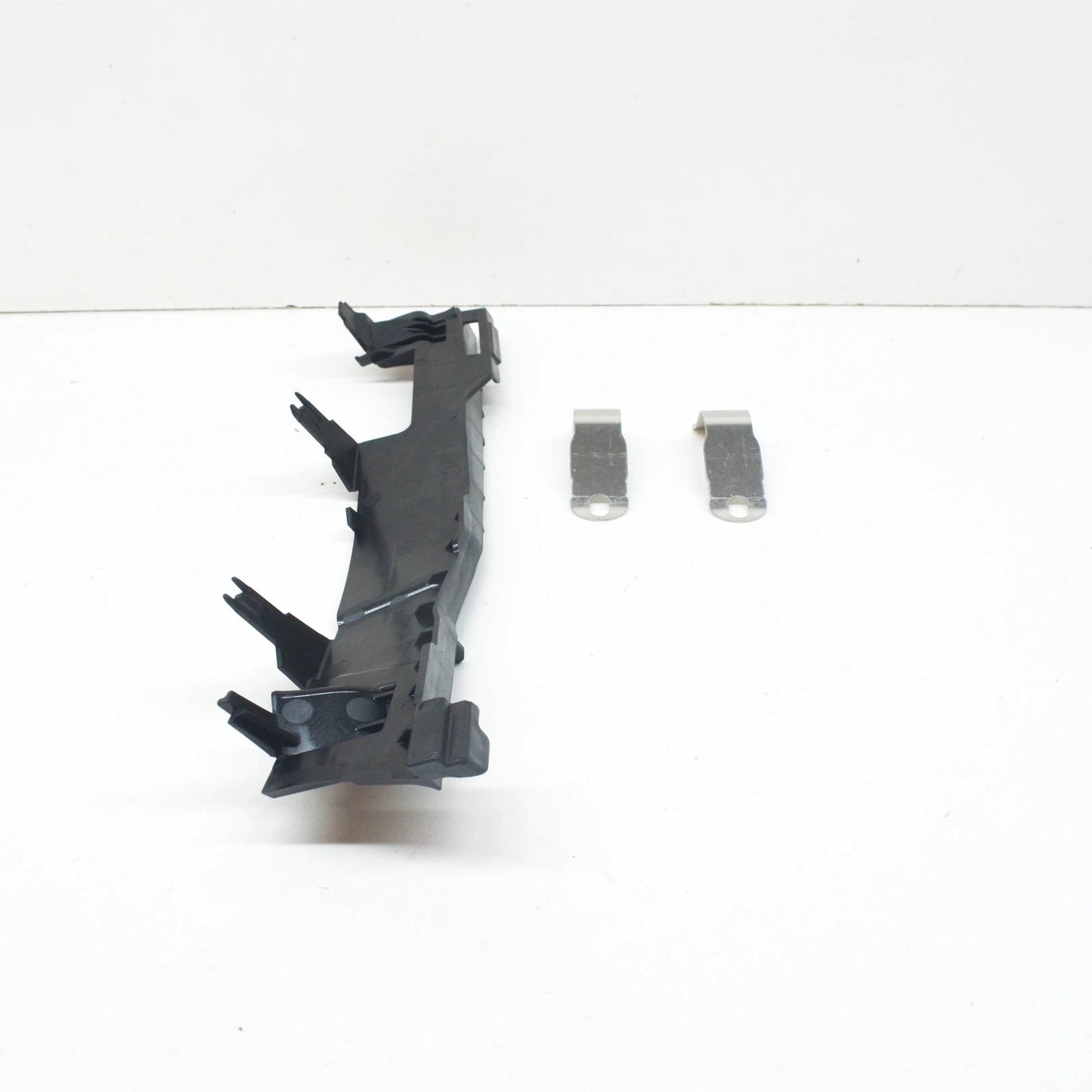 NEW BMW 5 F90 M RIGHT HEADLIGHT BRACKET MOUNT 63119879644 ORIGINAL