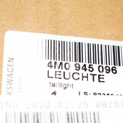 NEW AUDI Q7 REAR RIGHT LIGHT HALOGEN REPLACEMENT 4M0945096