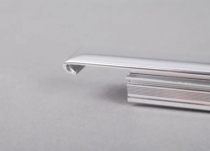 NEW BMW X5 E70 FRONT LEFT DOOR WINDOW FRAME TOP STRIP 51337174387 7174387