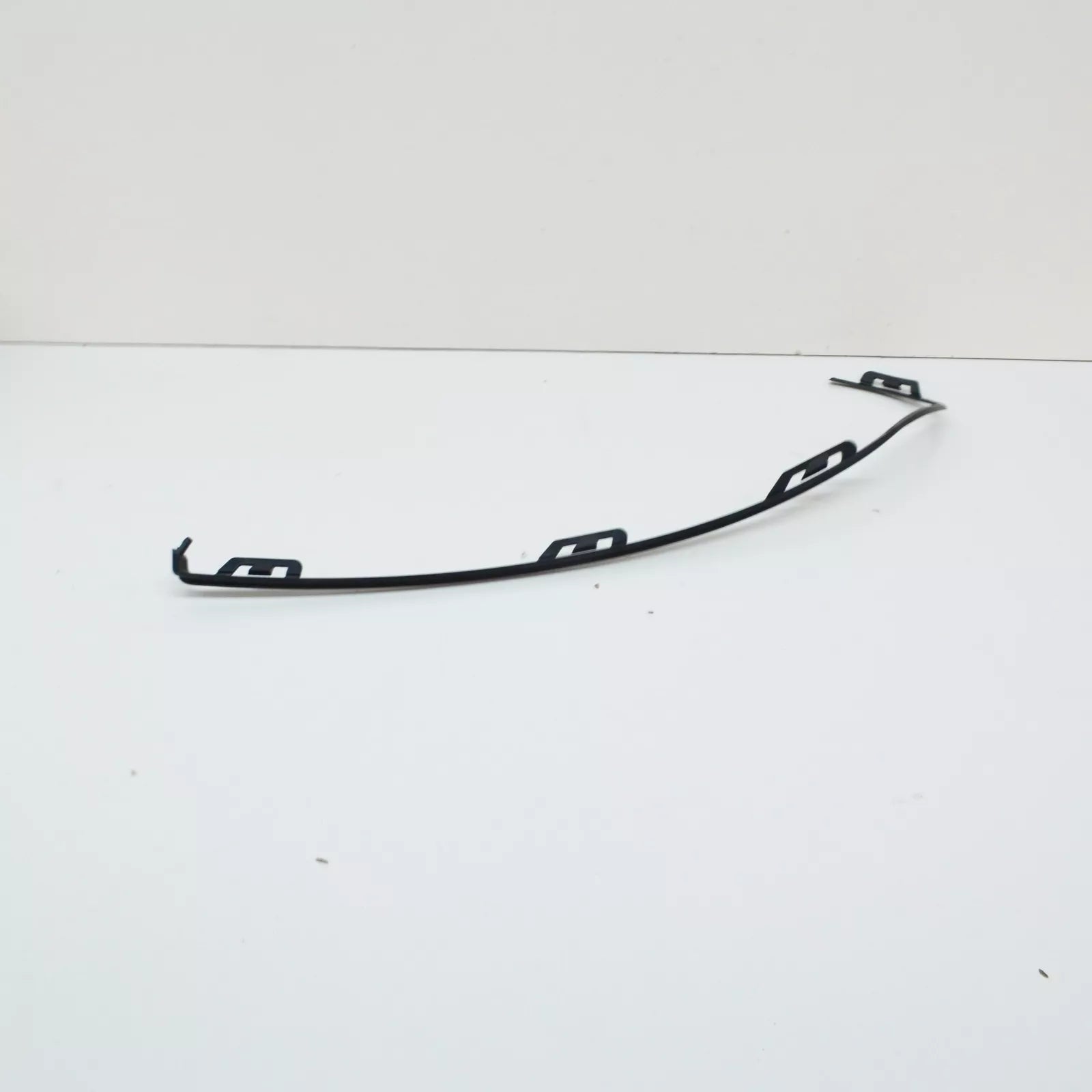 NEW MERCEDES-BENZ CLA COUPE C117 FRONT BUMPER LEFT TRIM A1178851322