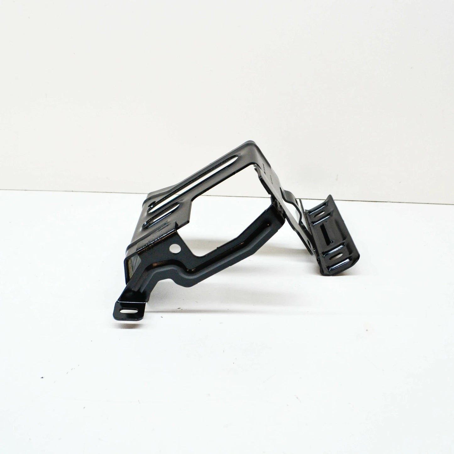 NEW BMW X3 G01 BATTERY HOLDER BRACKET 61219117801 ORIGINAL