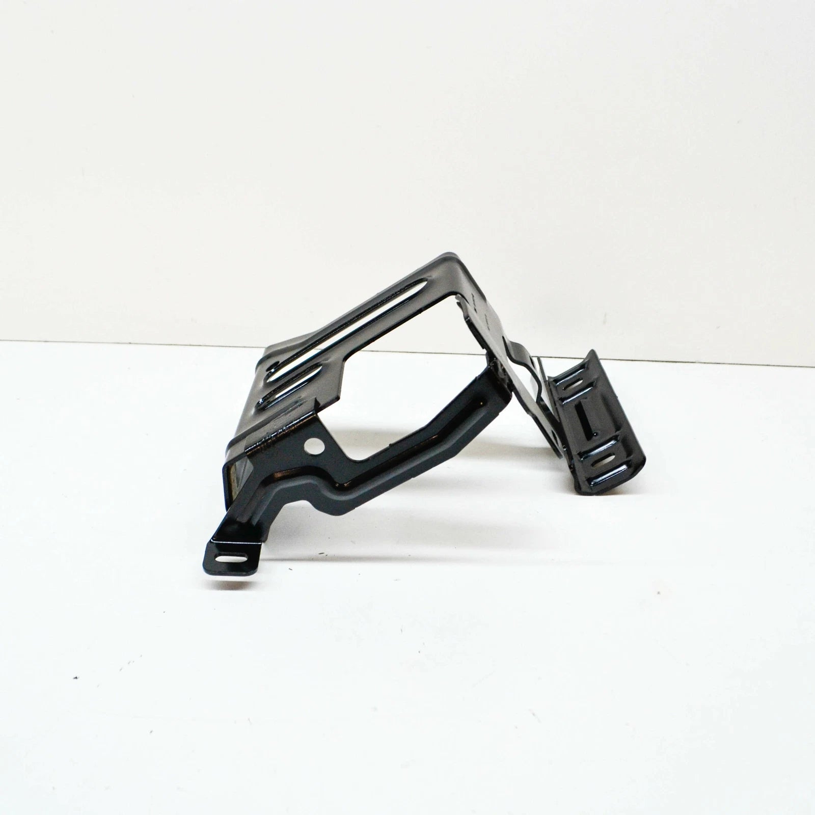 NEW BMW X3 G01 BATTERY HOLDER BRACKET 61219117801 ORIGINAL