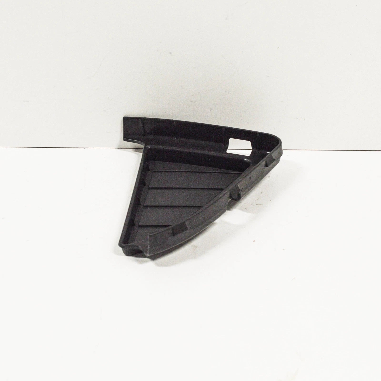 NEW BMW X1 F48 FRONT CENTER LEFT M AIR DUCT TRIM 51748062999 ORIGINAL