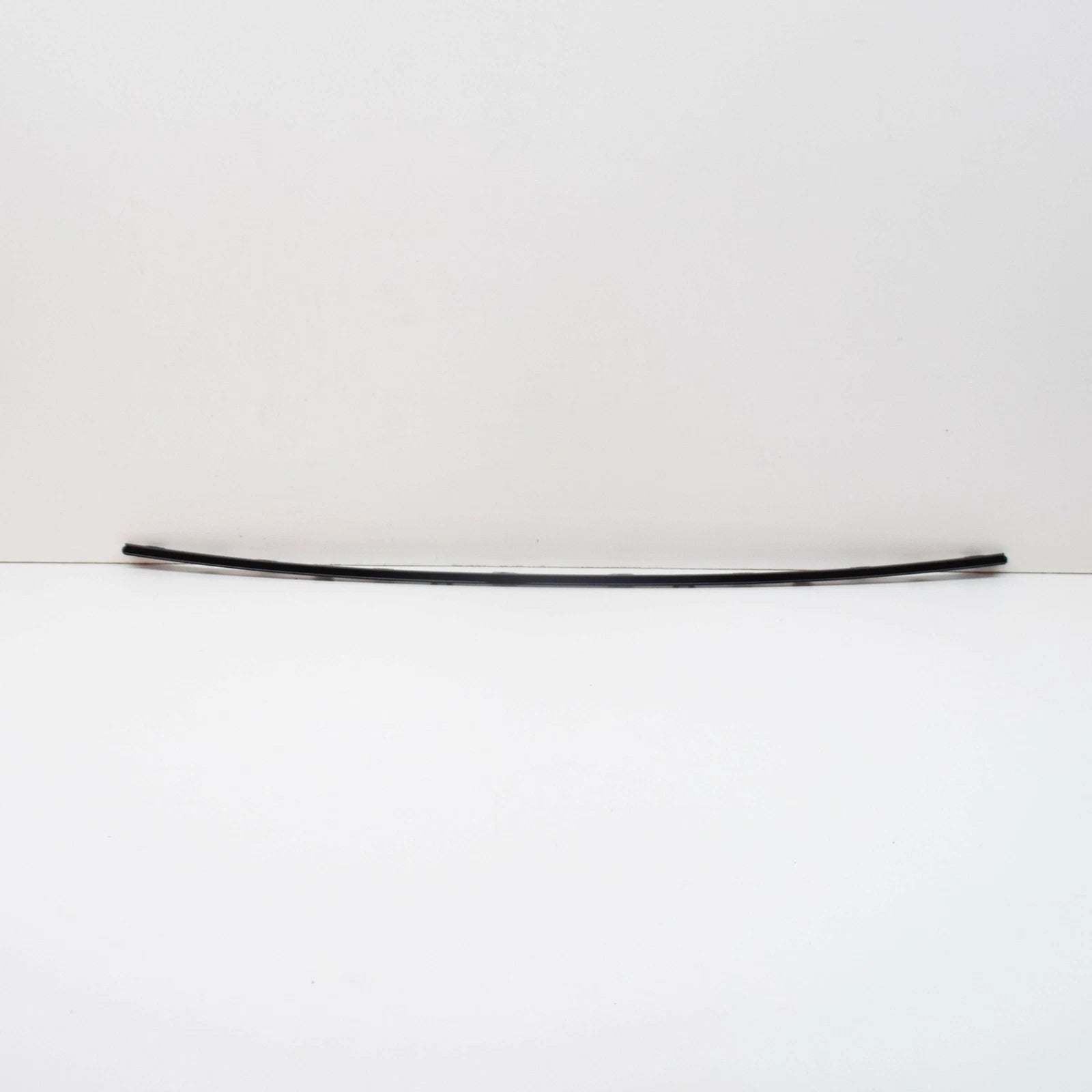 NEW VW GOLF MK7 FRONT BUMPER GRILL LOWER CENTER TRIM 5G0853765A041 ORIGINAL