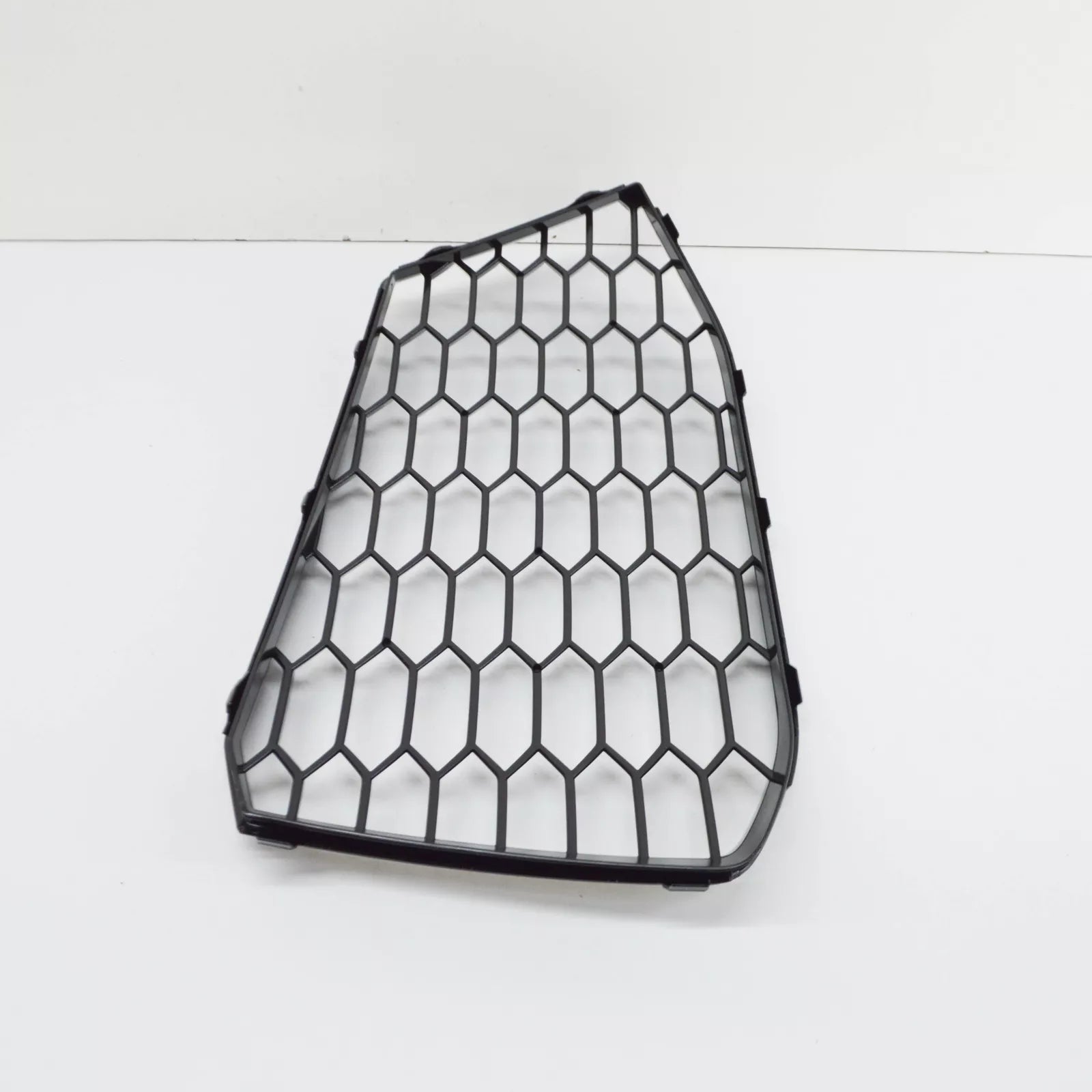 NEW AUDI TT ROADSTER FV FRONT LEFT AIR GUIDE GRILLE 8S0807681JT94 ORIGINAL