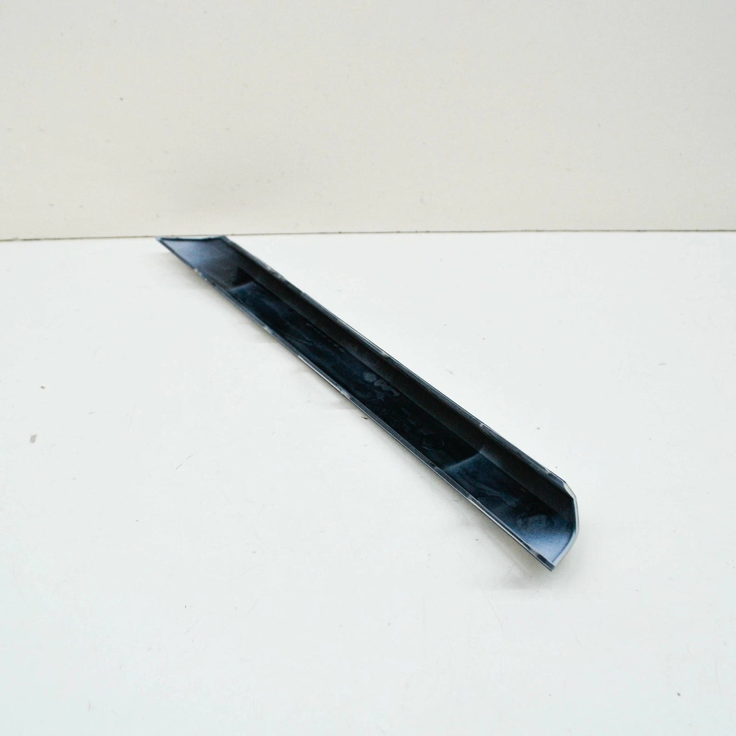 NEW VOLKSWAGEN TIGUAN AD FRONT LEFT RADIATOR GRILLE TRIM 5NA853101DGRU