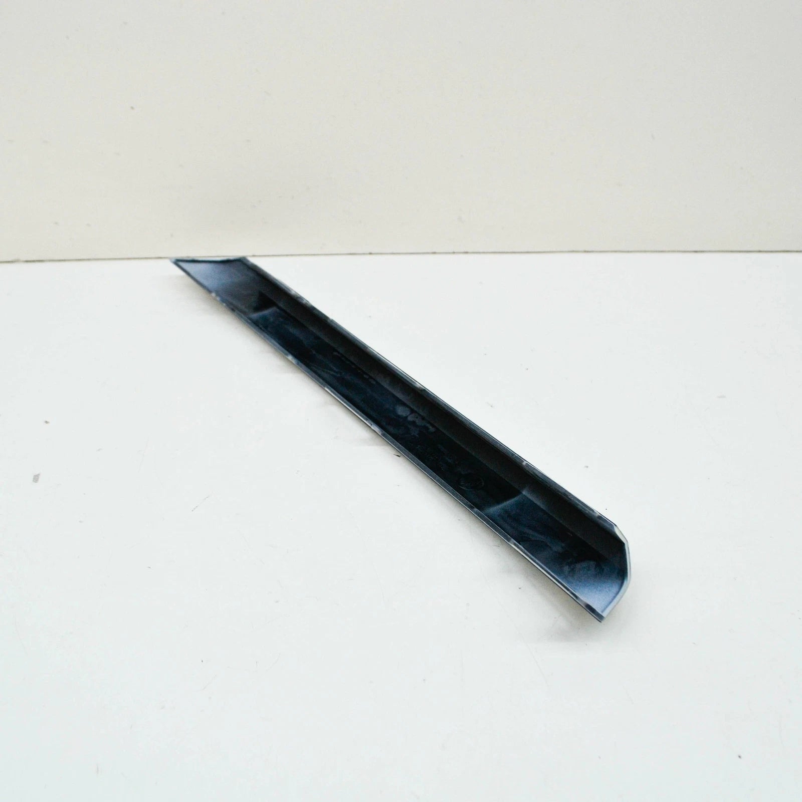 NEW VOLKSWAGEN TIGUAN AD FRONT LEFT RADIATOR GRILLE TRIM 5NA853101DGRU