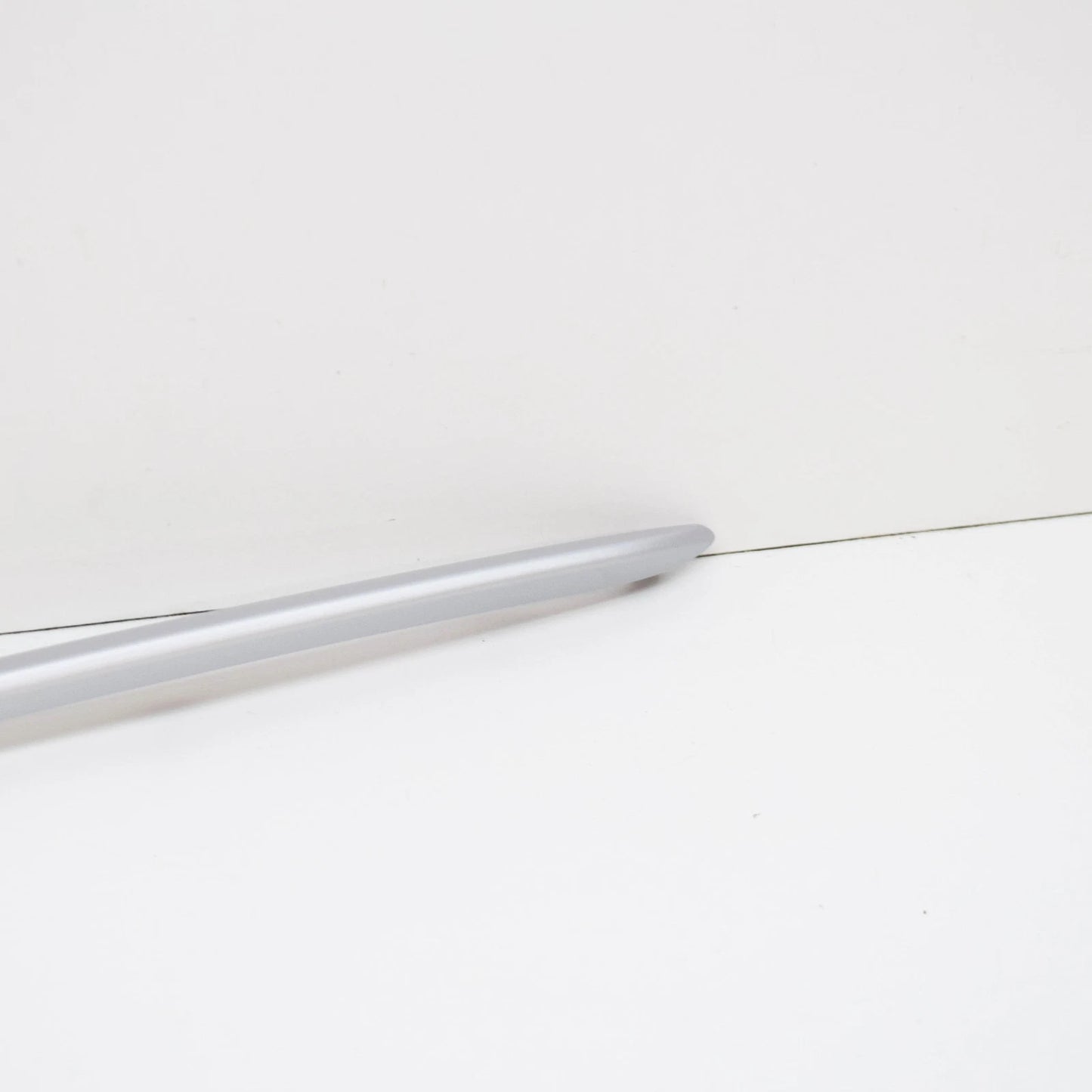 NEW MERCEDES-BENZ C-CLASS W205 FRONT BUMPER LEFT MOLDING TRIM A2058851974