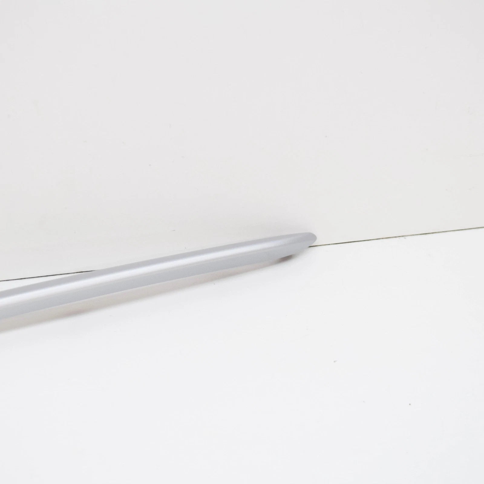 NEW MERCEDES-BENZ C-CLASS W205 FRONT BUMPER LEFT MOLDING TRIM A2058851974