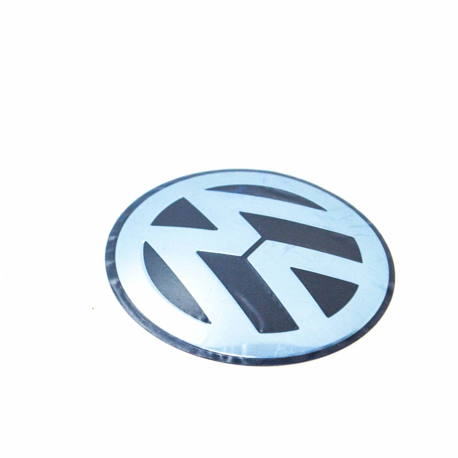 NEW VOLKSWAGEN GOLF MK5 ENGINE COVER EMBLEM 06F103940 ORIGINAL