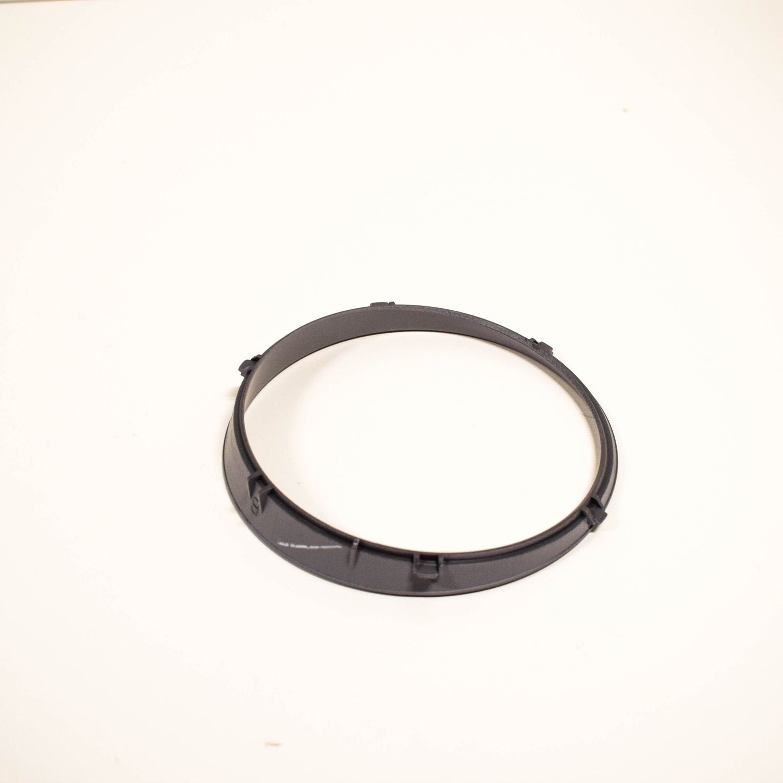 new mini clubman r55 front bumper right fog light ring trim 51117268748 original