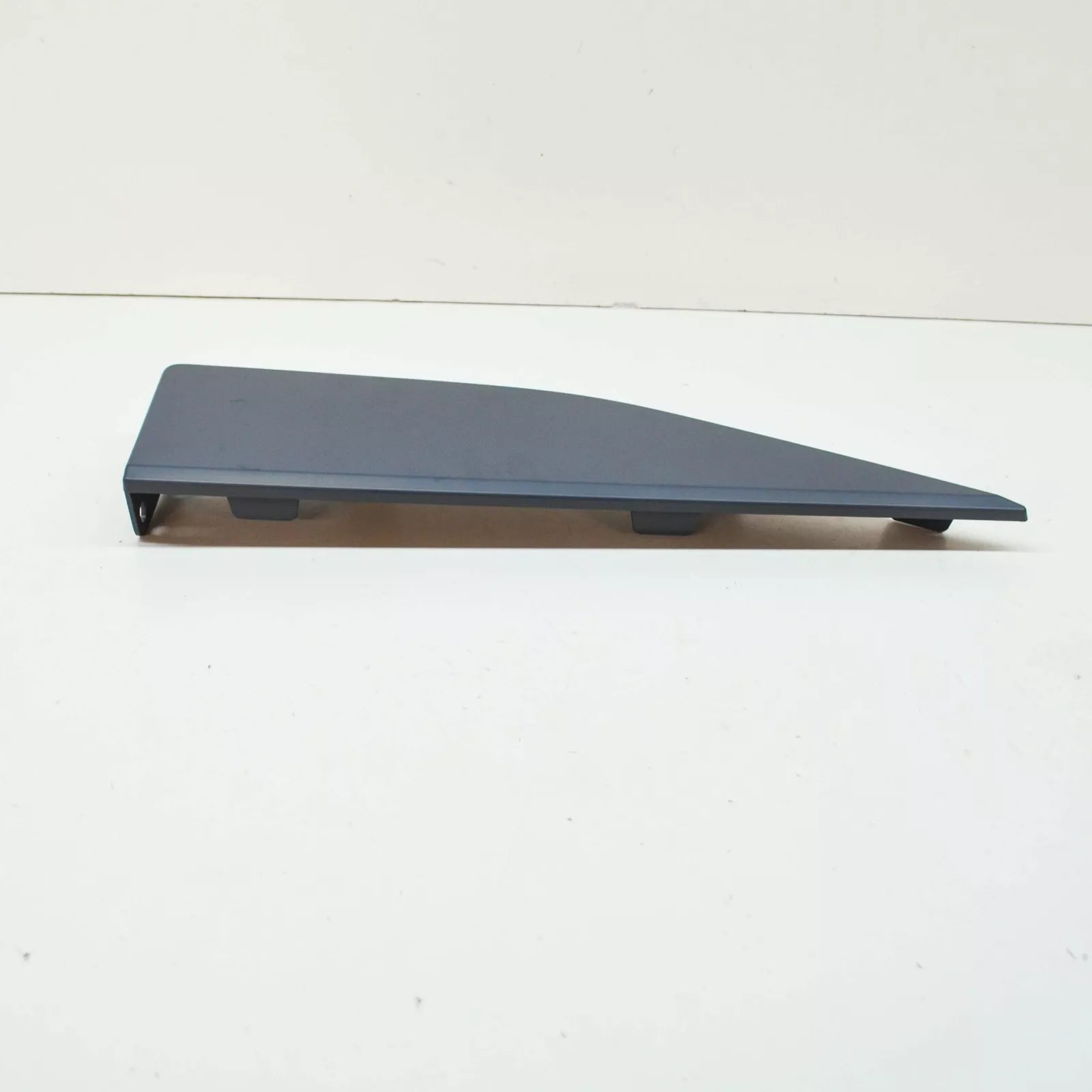 NEW BMW I3 I01 FRONT RIGHT SILL TRIM PRIMED 51777369630 ORIGINAL