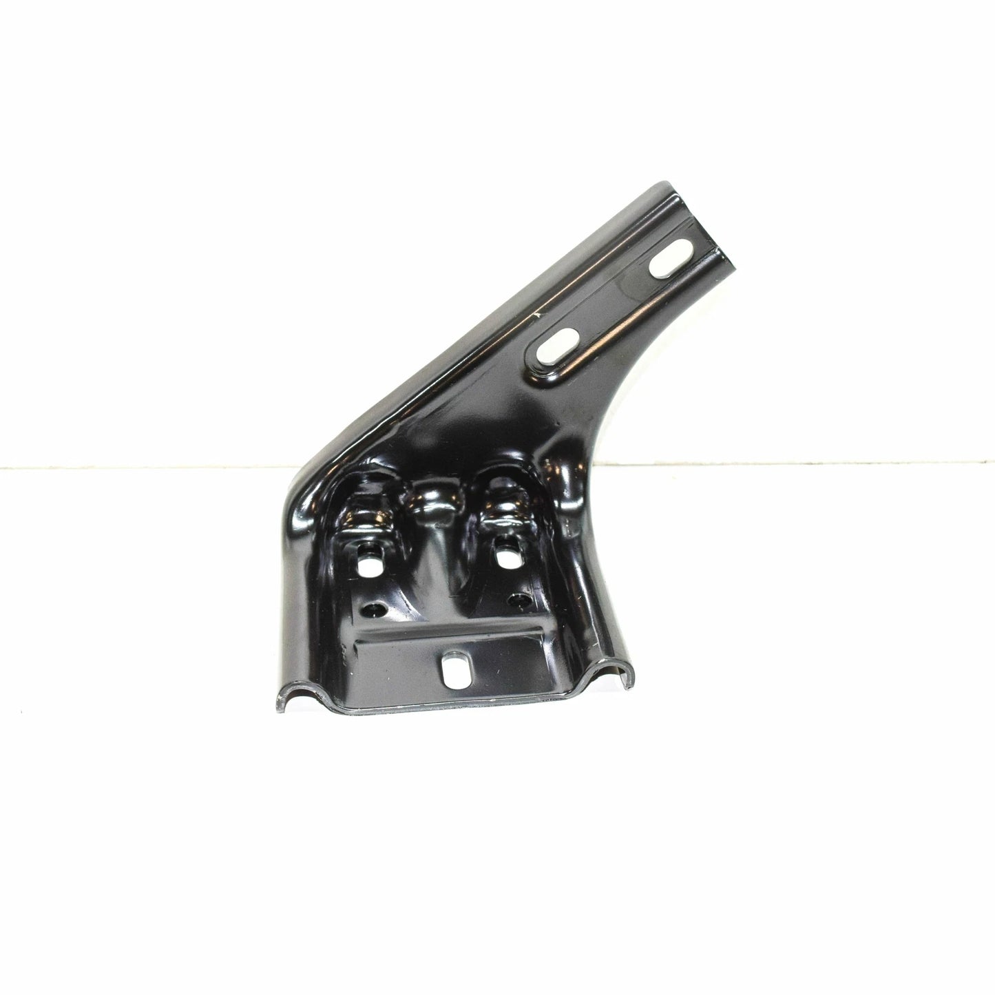 NEW MB VITO W639 SLIDING DOOR RIGHT BOTTOM BRACKET A6397630114