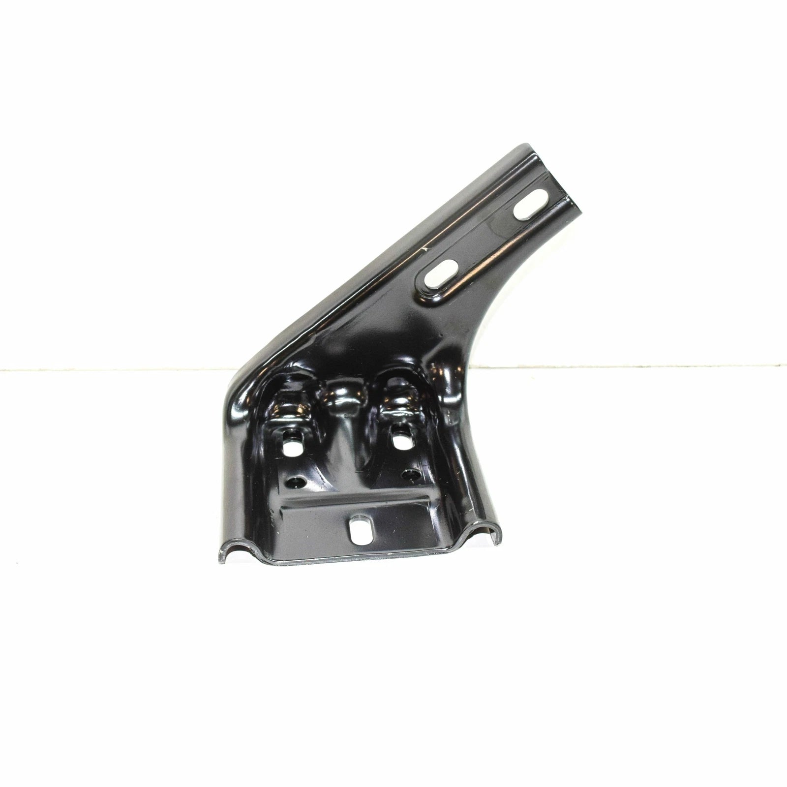 NEW MB VITO W639 SLIDING DOOR RIGHT BOTTOM BRACKET A6397630114