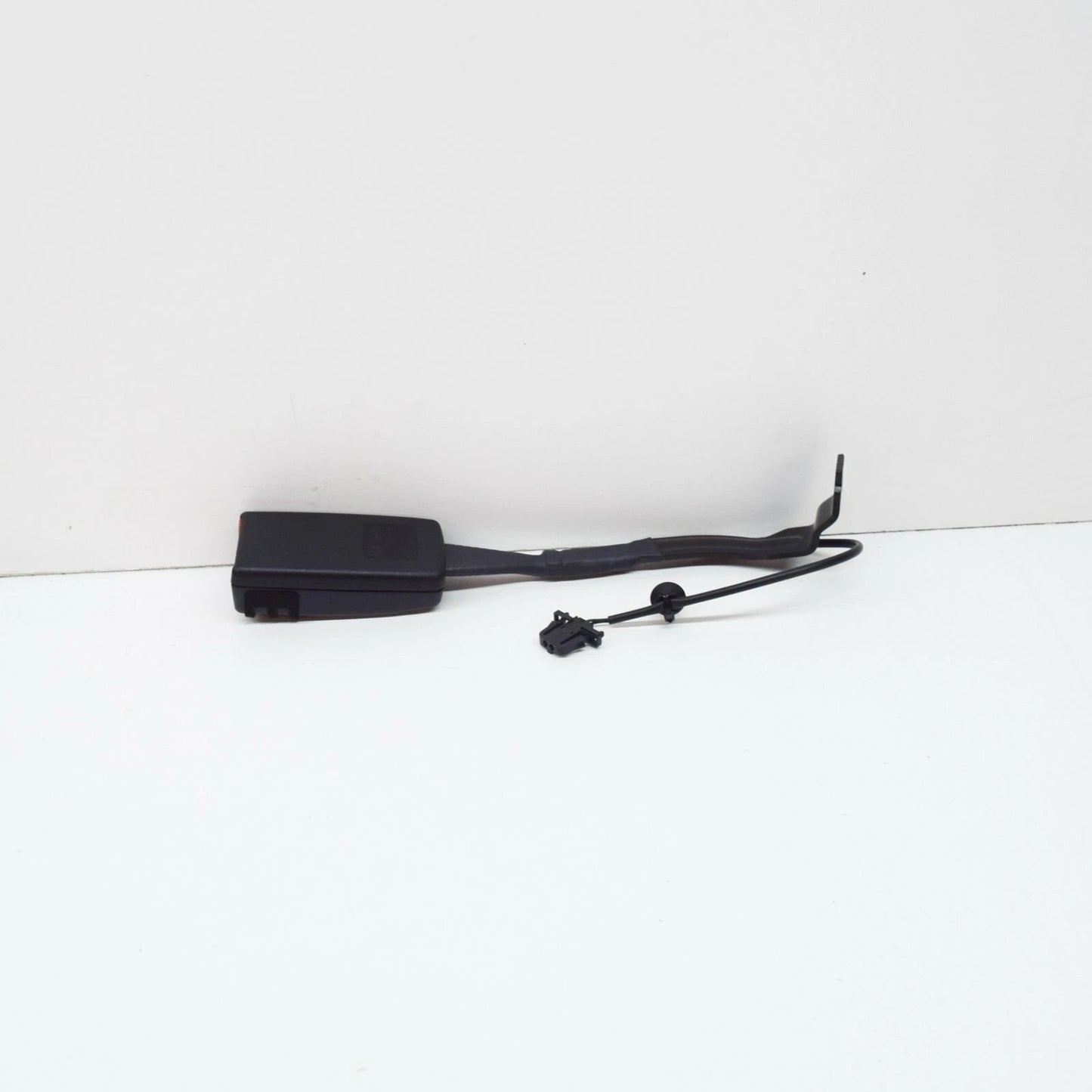 NEW AUDI A3 8P FRONT LEFT SEAT BELT LATCH LHD 8P4857755H01C