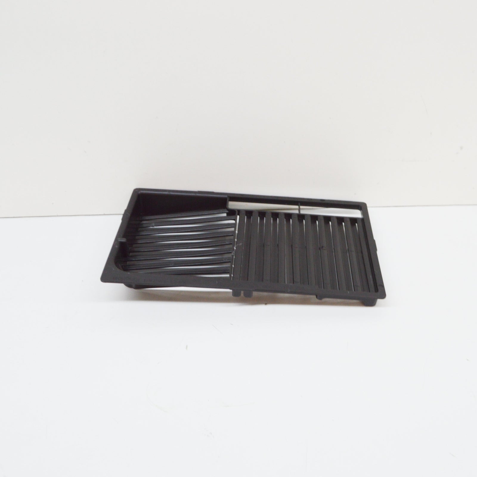 new vw touran 5t air filter insert 5q0129668b original